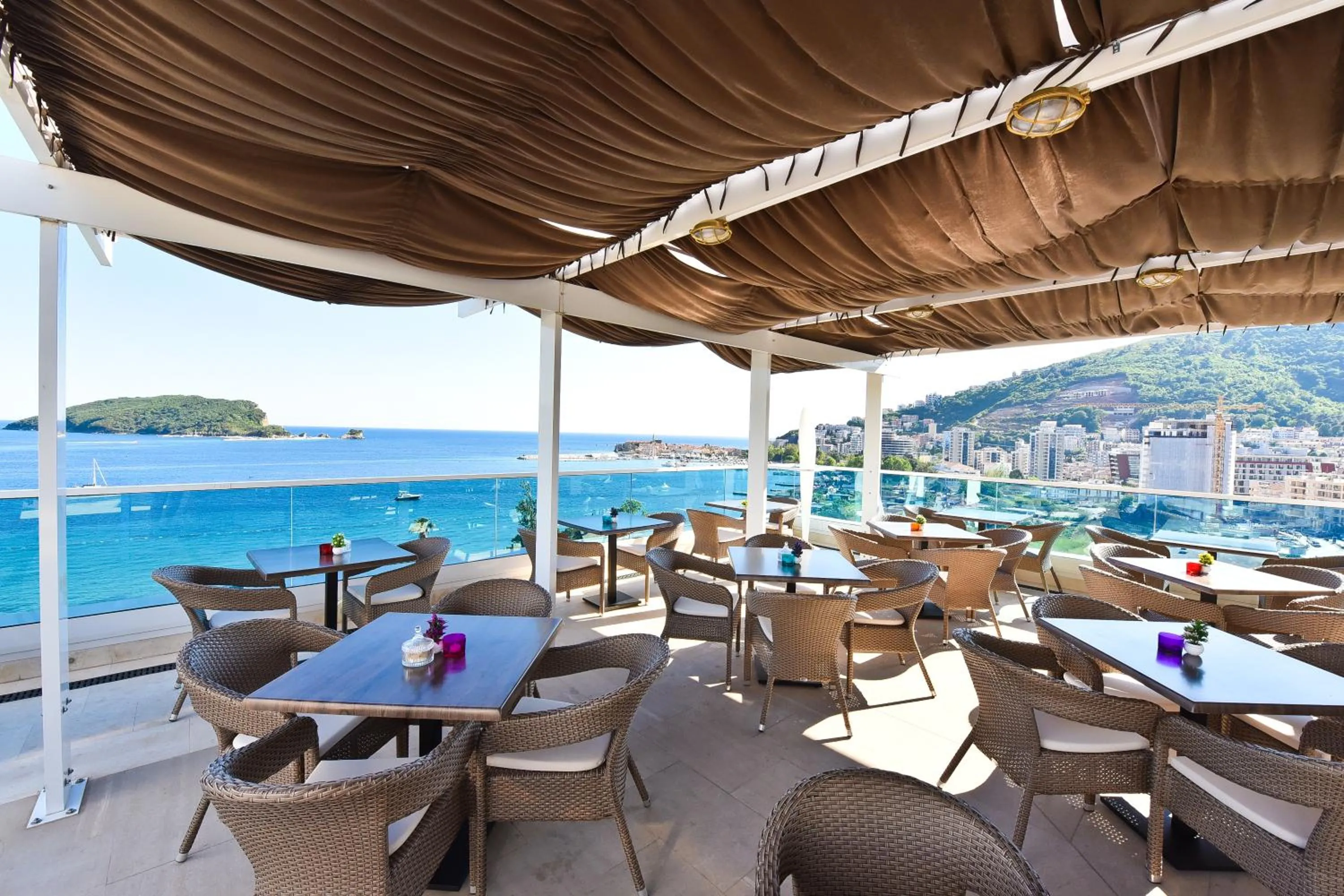 Swimming pool in Lux Apartments Sunrior