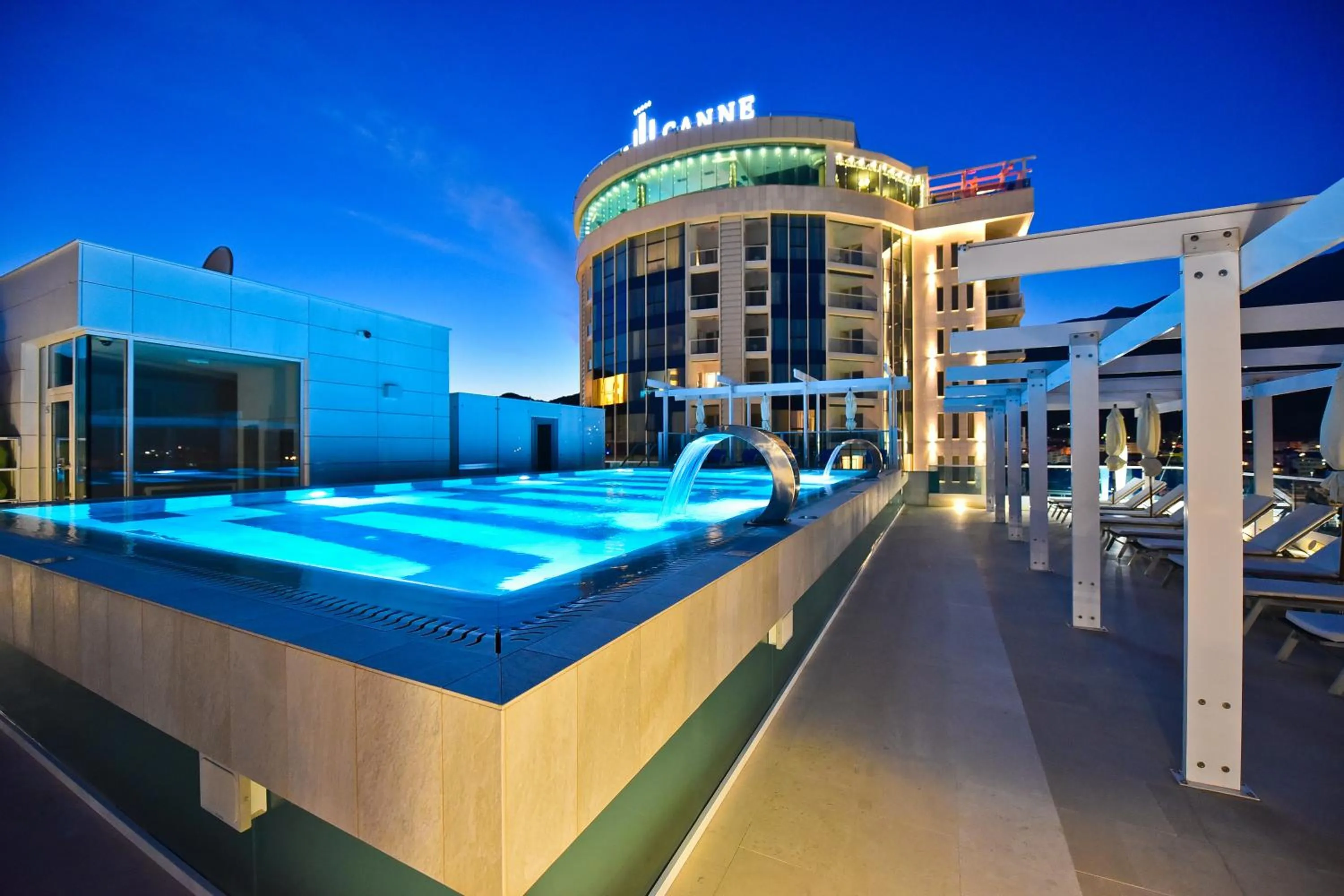 Swimming pool in Lux Apartments Sunrior