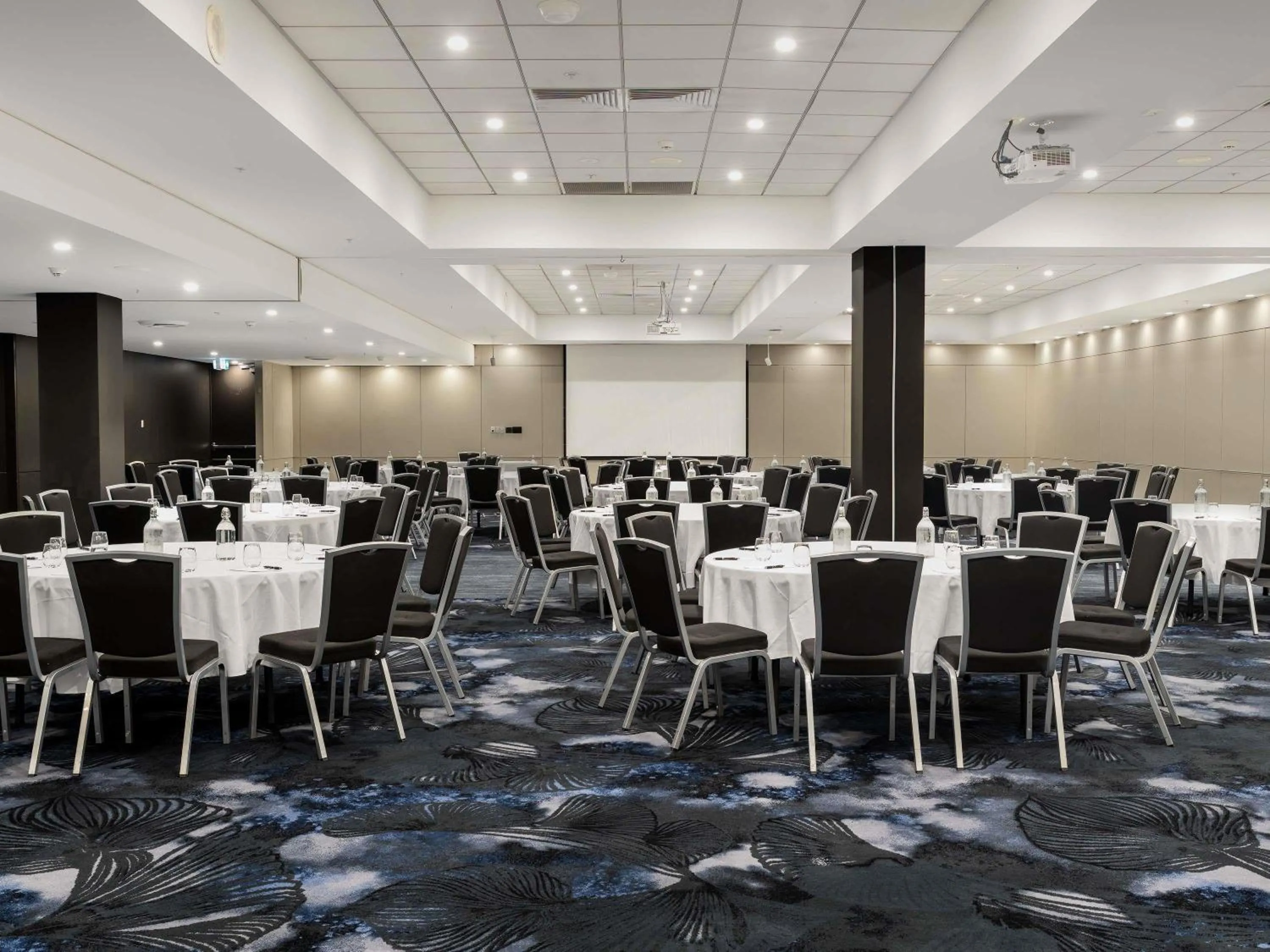 Meeting/conference room in Pullman Sydney Penrith