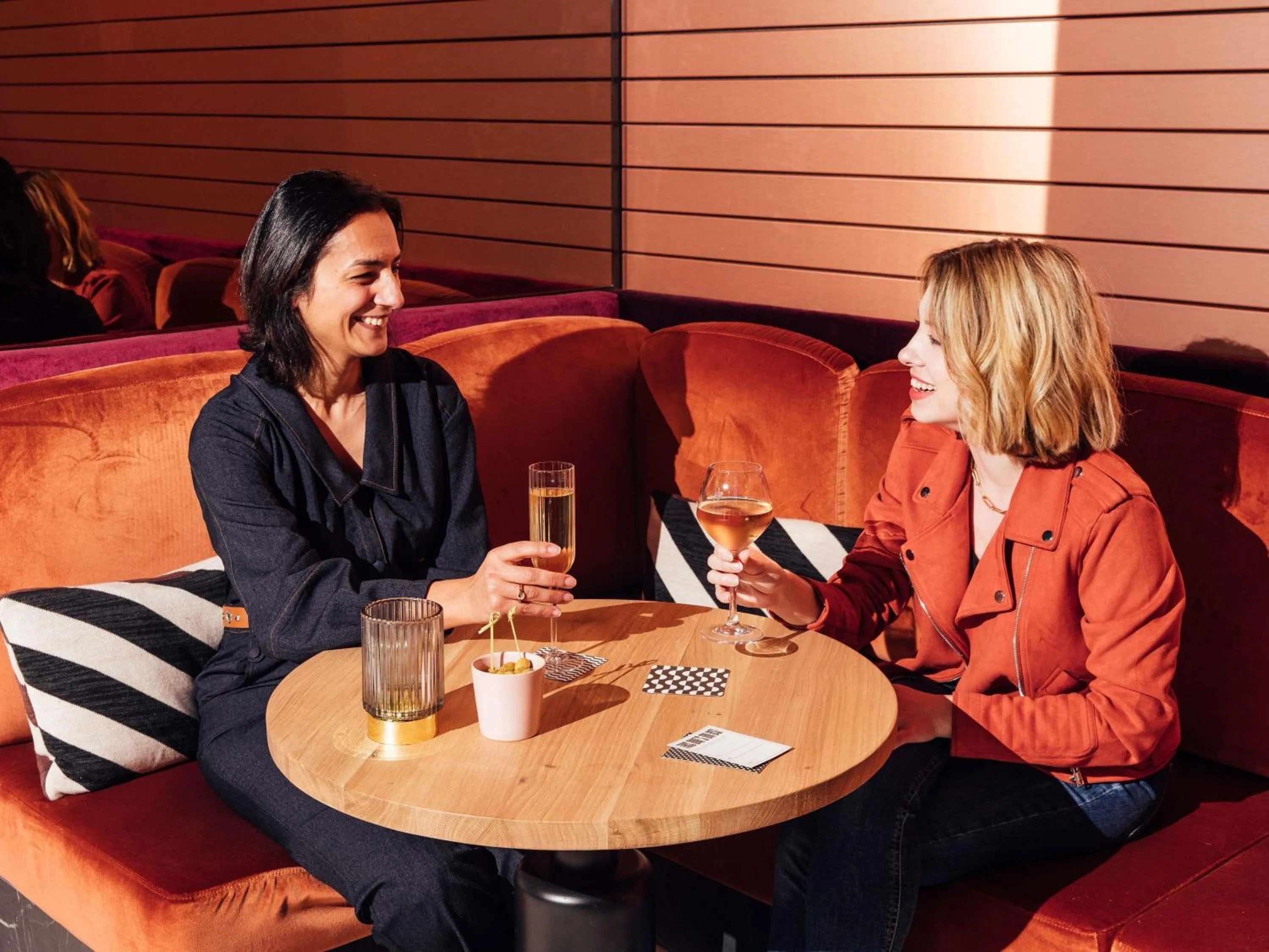 Lounge or bar in TRIBE Lyon Croix Rousse