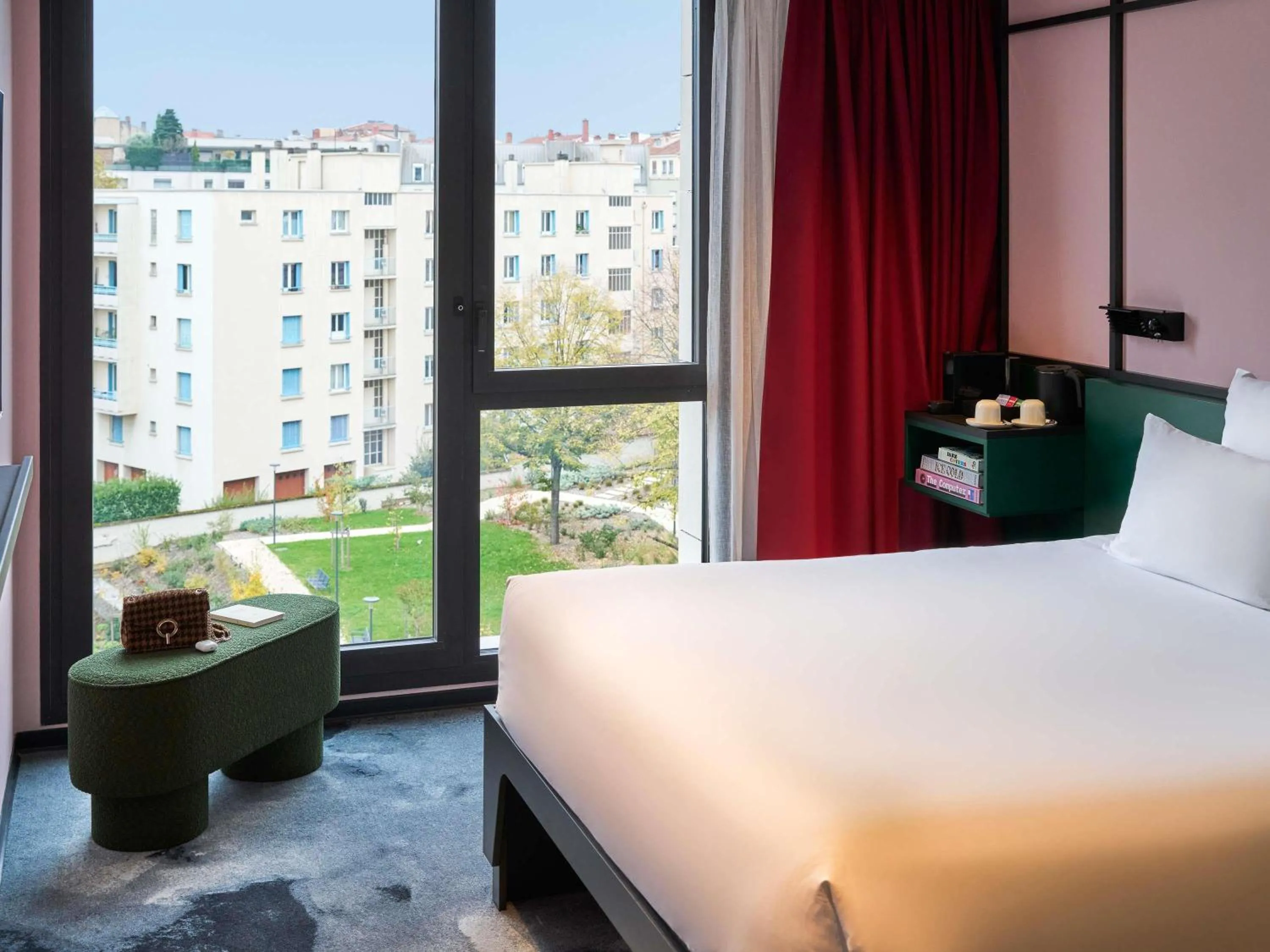 Bedroom, Bed in TRIBE Lyon Croix Rousse