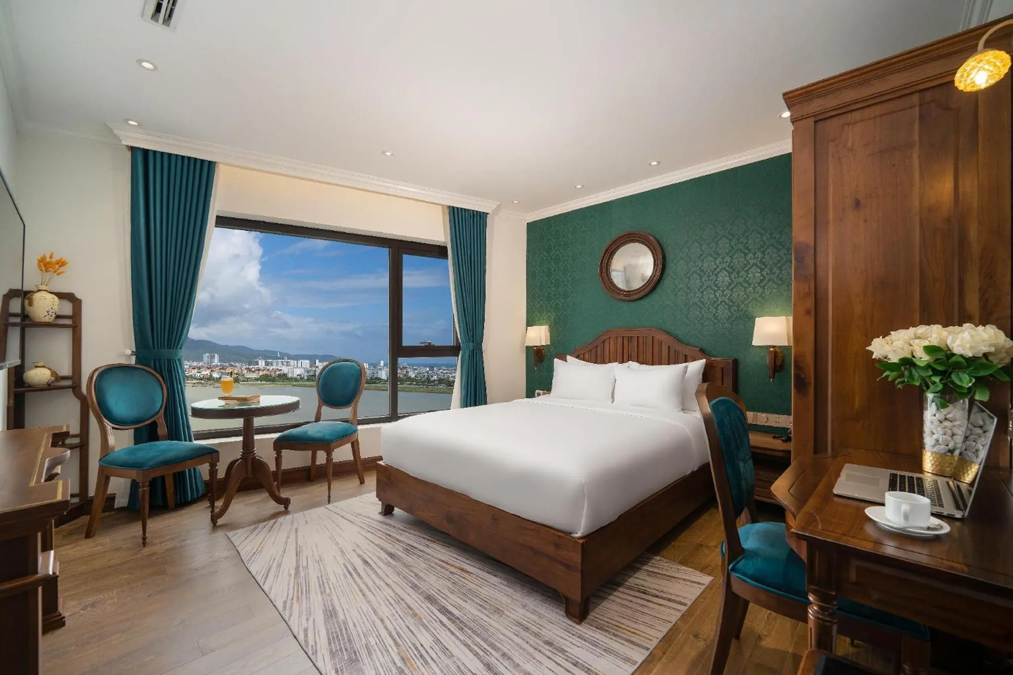 Photo of the whole room, Bed in La Belle Vie Boutique Hotel