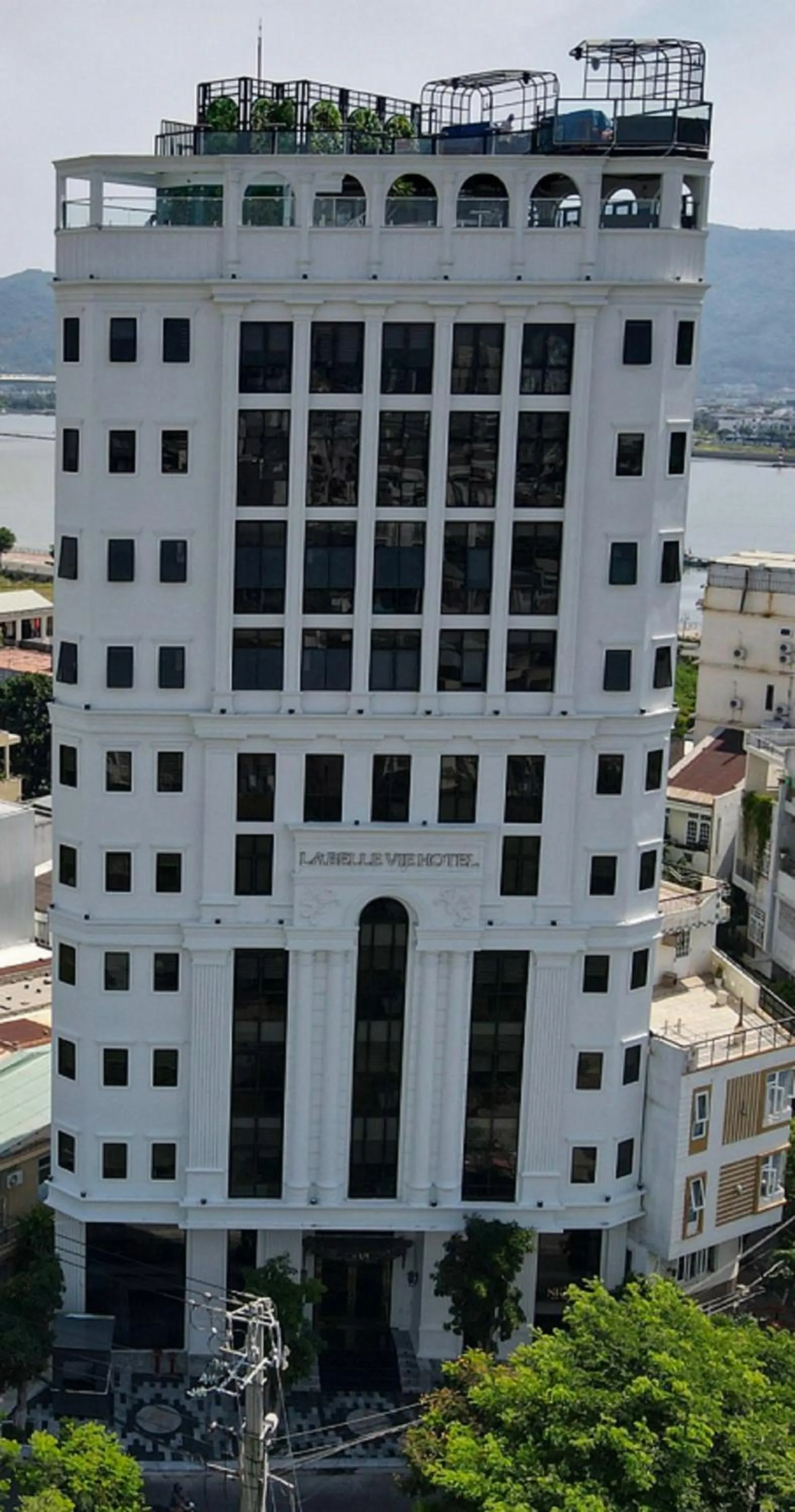 Property building in La Belle Vie Boutique Hotel