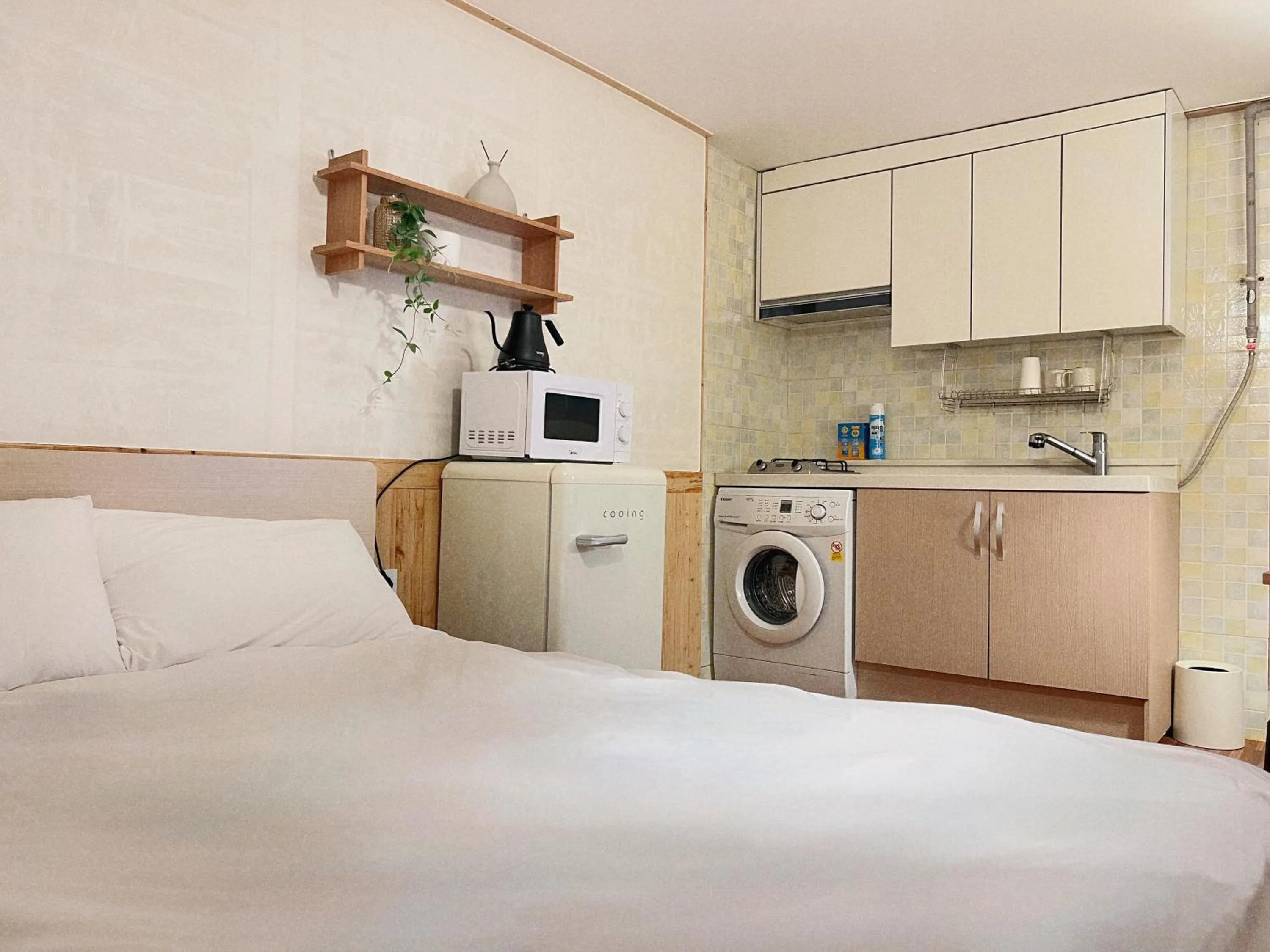 Bedroom, Bed in Jnineguesthouse