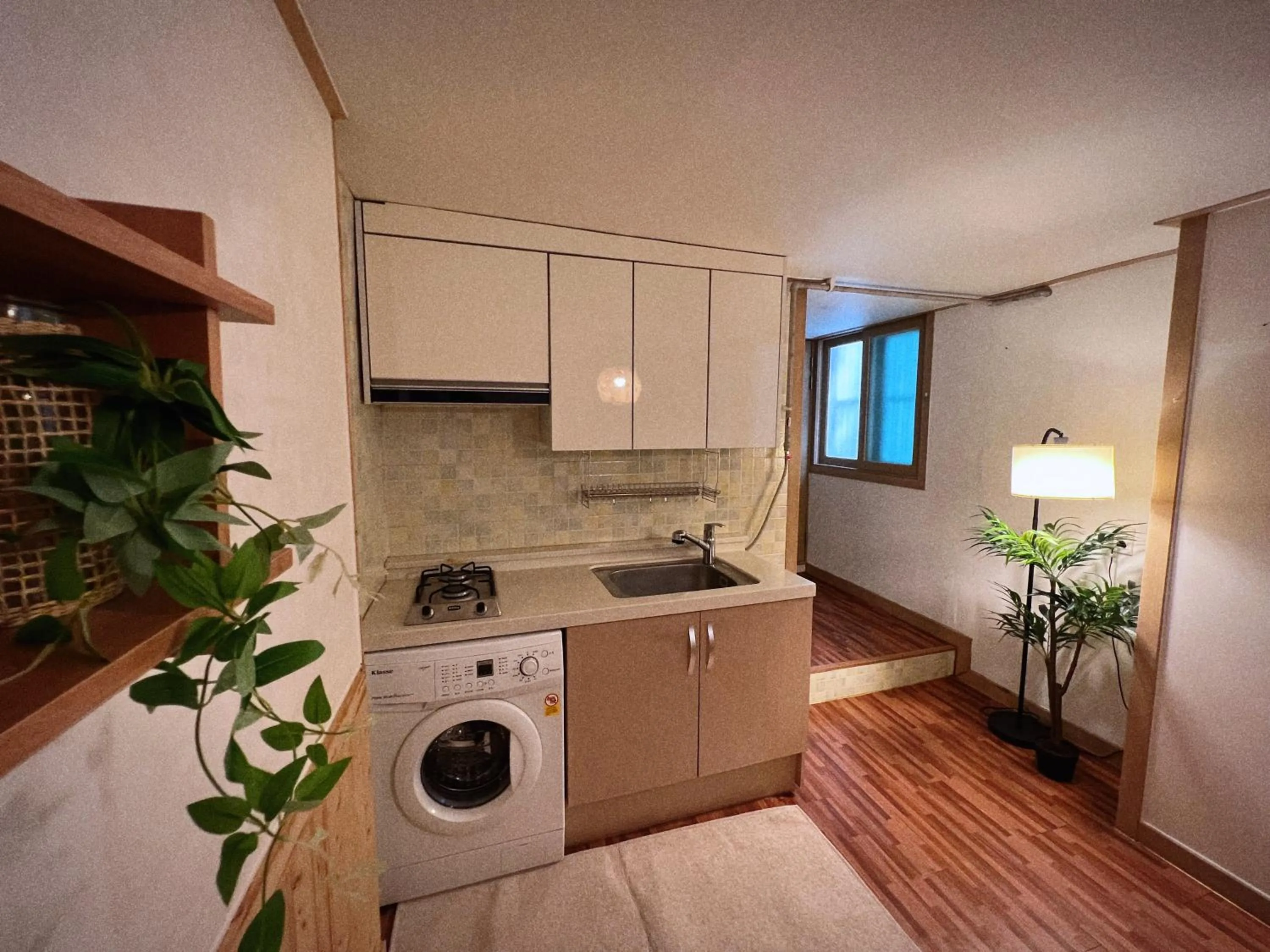 Kitchen or kitchenette in Jnineguesthouse