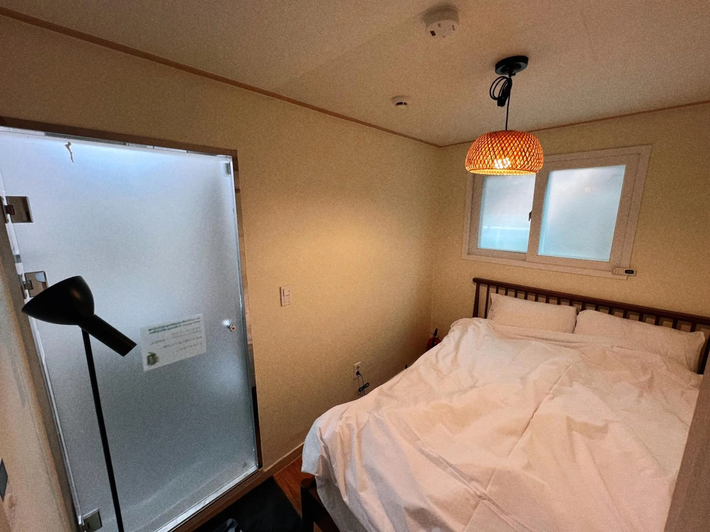 Bedroom, Bed in Jnineguesthouse