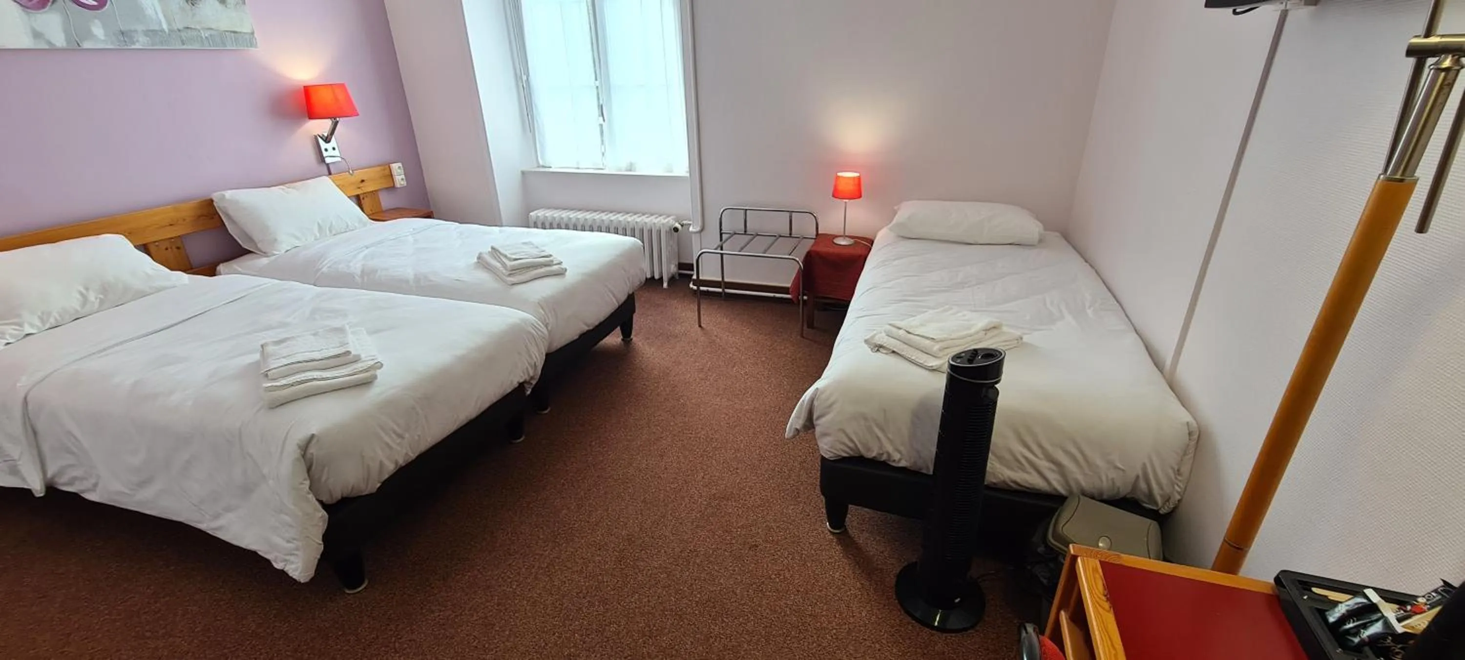 Bed in Le 120 - Groupe Logis Hotels - Ex Auberge la Terrasse