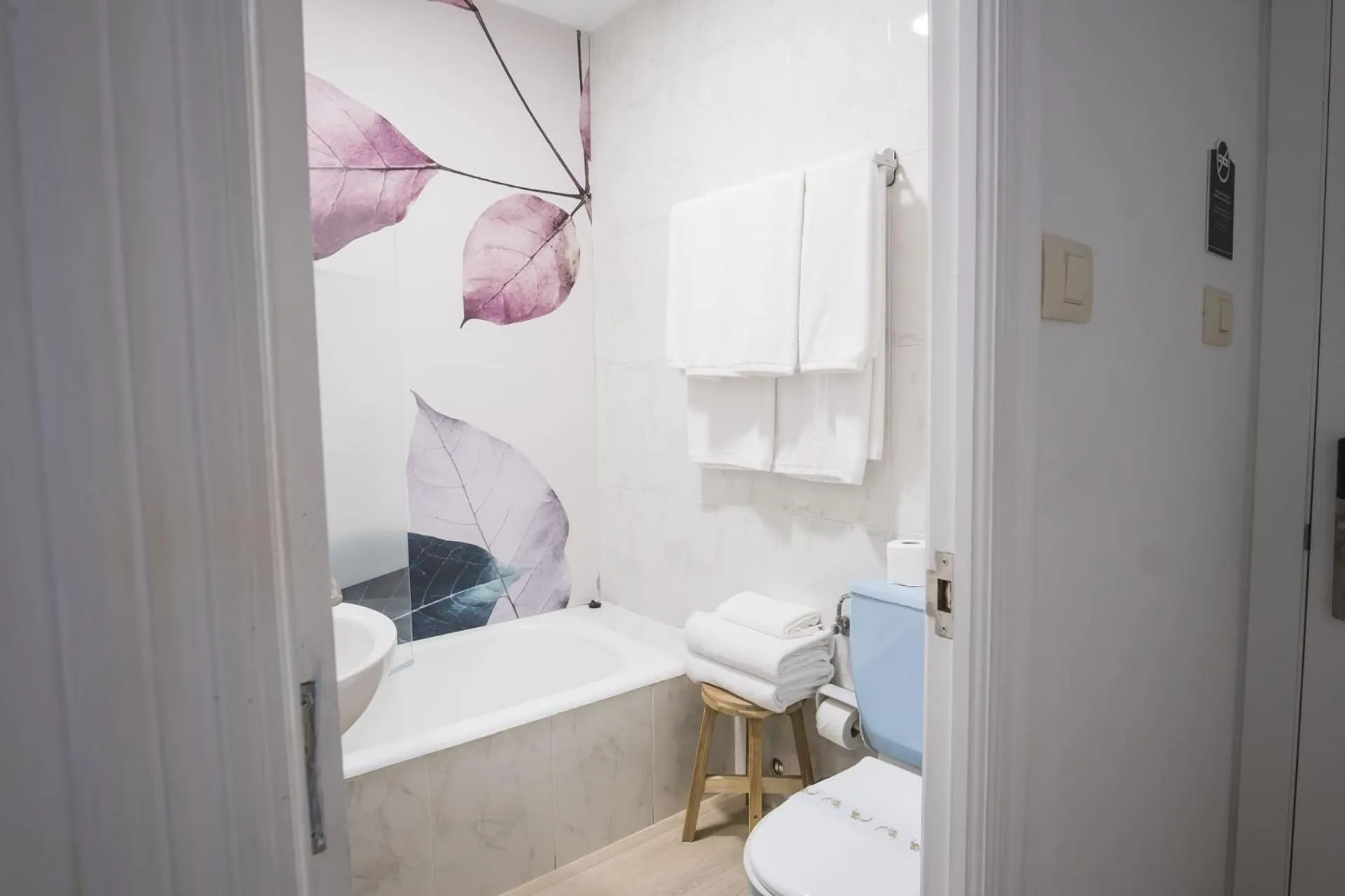 Toilet in Hotel Alda Coruñamar