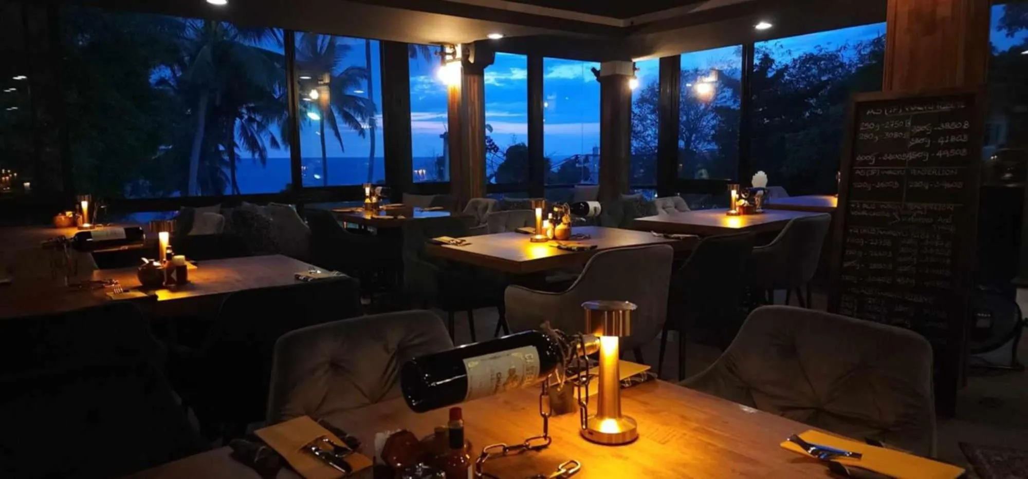 Restaurant/places to eat in Kata Villa Merit Hill Bungalows