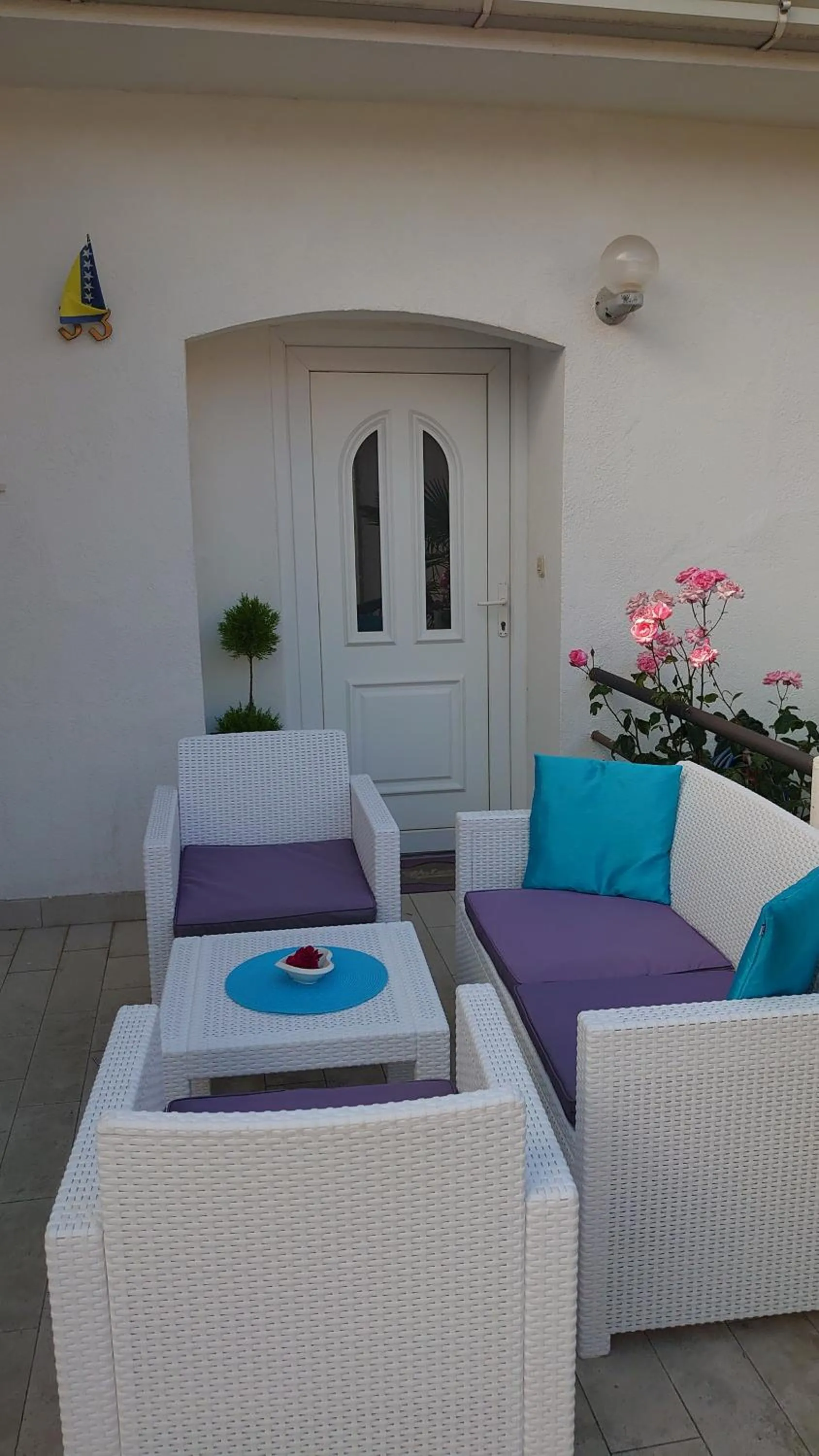 Garden in Apartments Tulipan - with free private parking garage