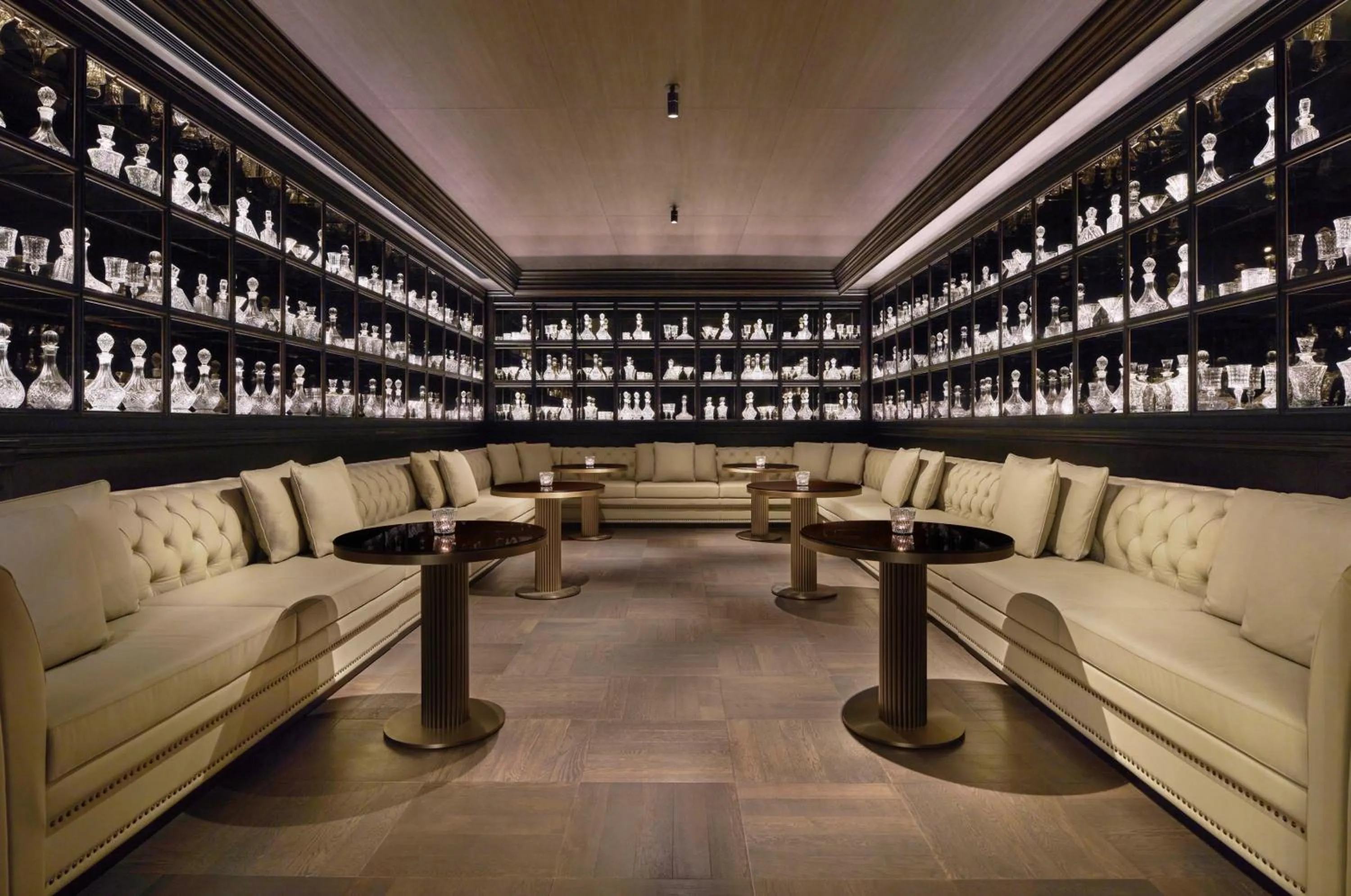 Lounge or bar in Kimpton Qiantan Shanghai by IHG