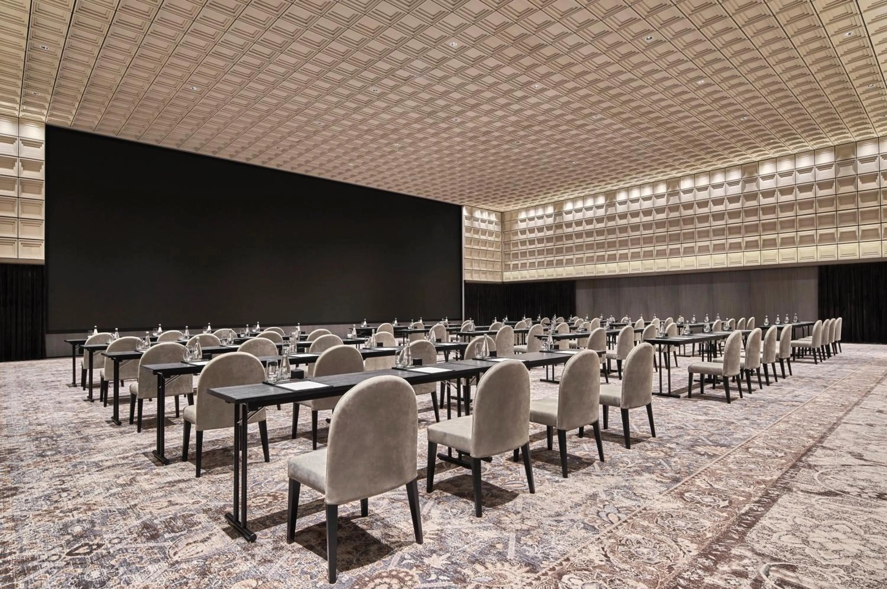 Banquet/Function facilities in Kimpton Qiantan Shanghai by IHG