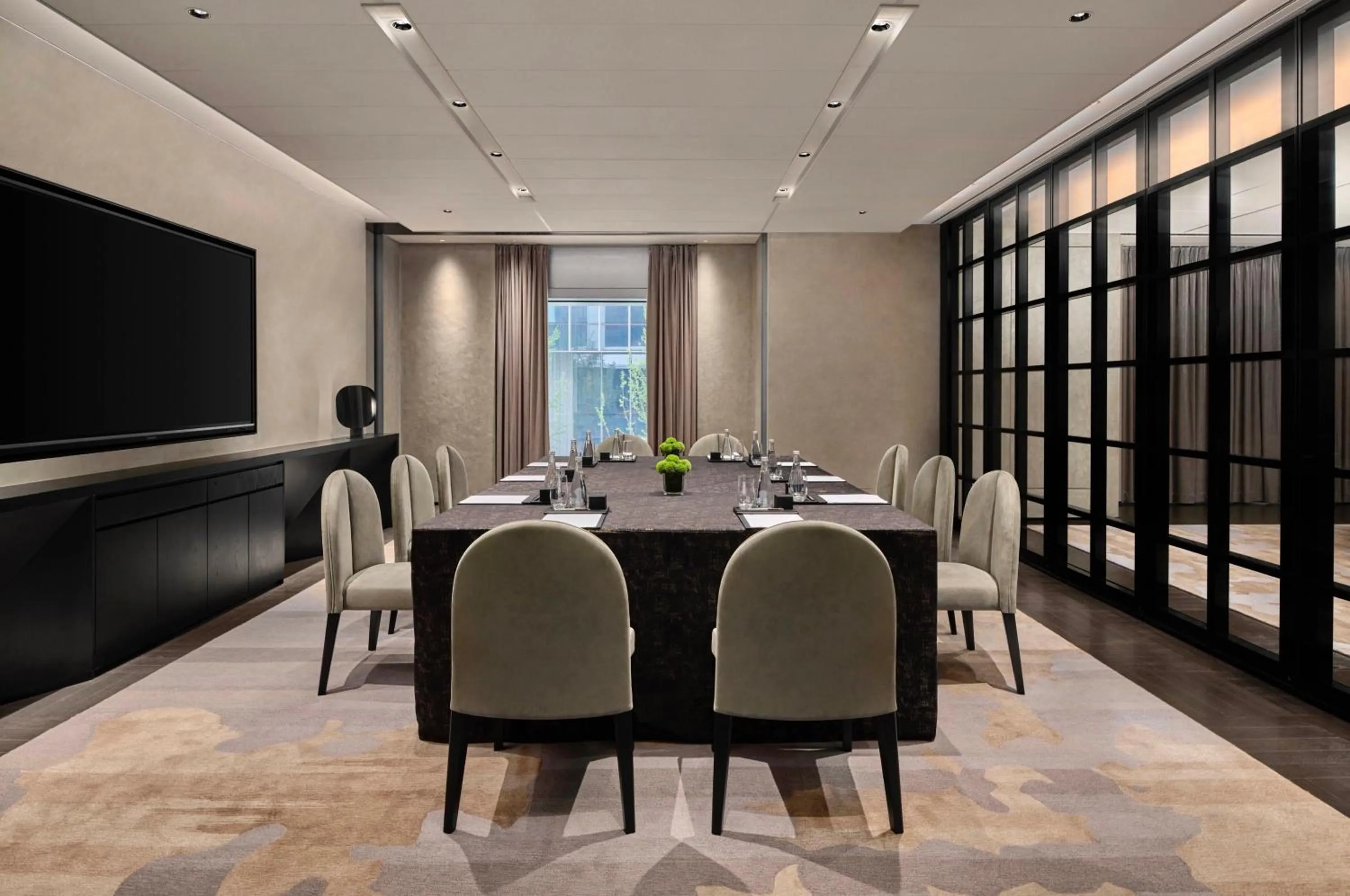 Meeting/conference room in Kimpton Qiantan Shanghai by IHG
