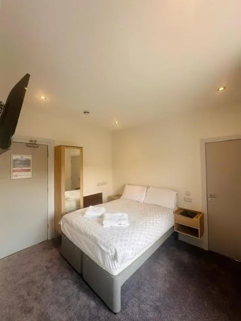 Bed in The White Lion Hotel