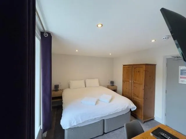 Bed in The White Lion Hotel