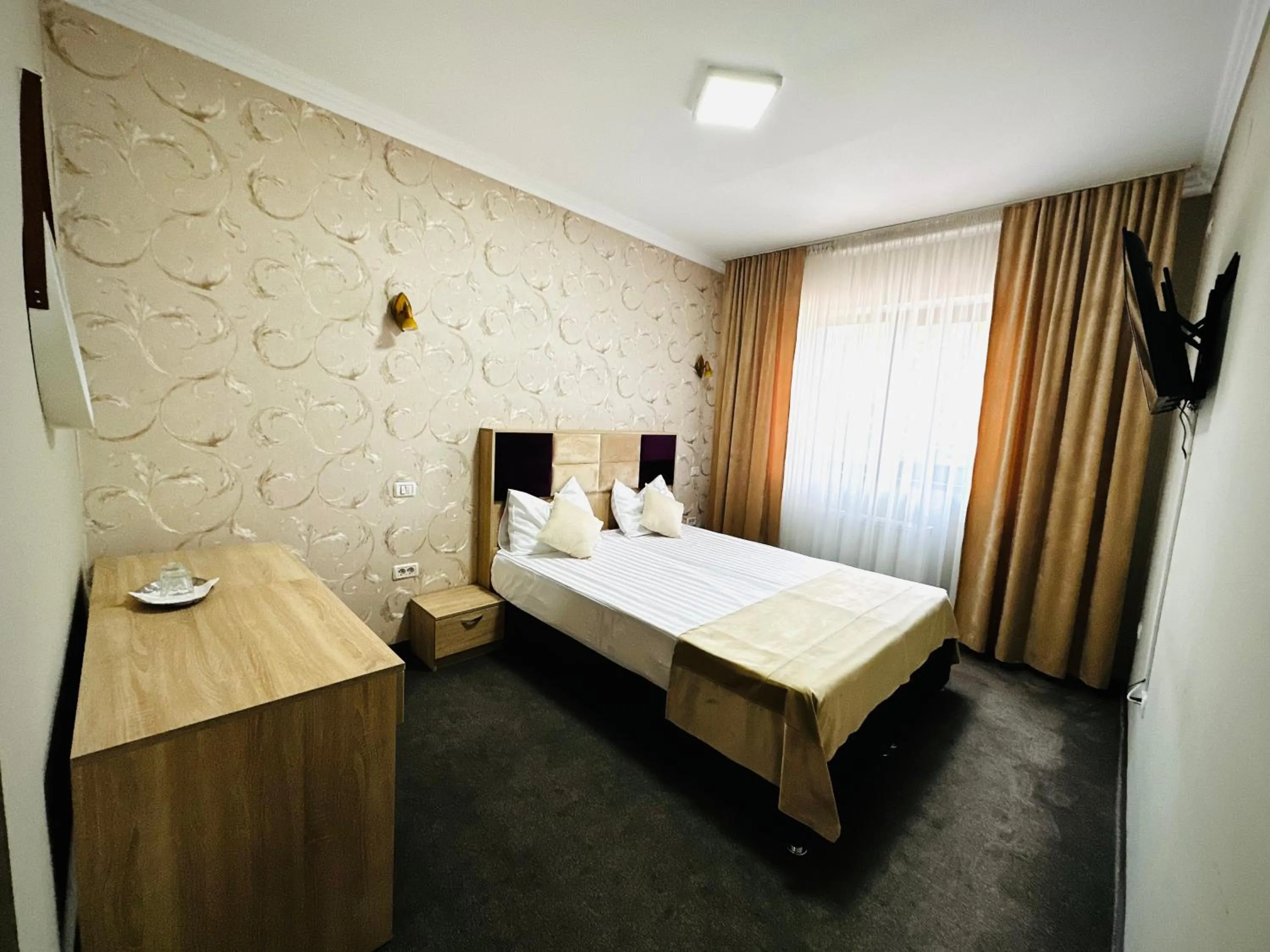 Bed in Cristal Select