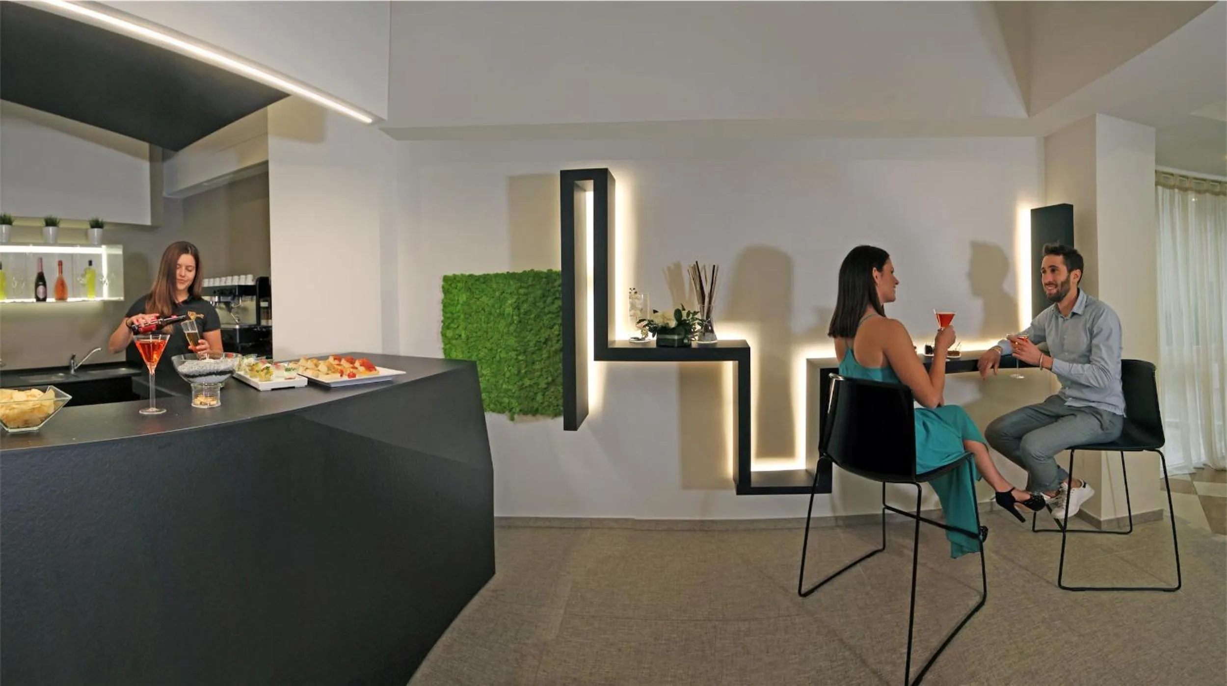 Staff in Hotel Continental & Residence