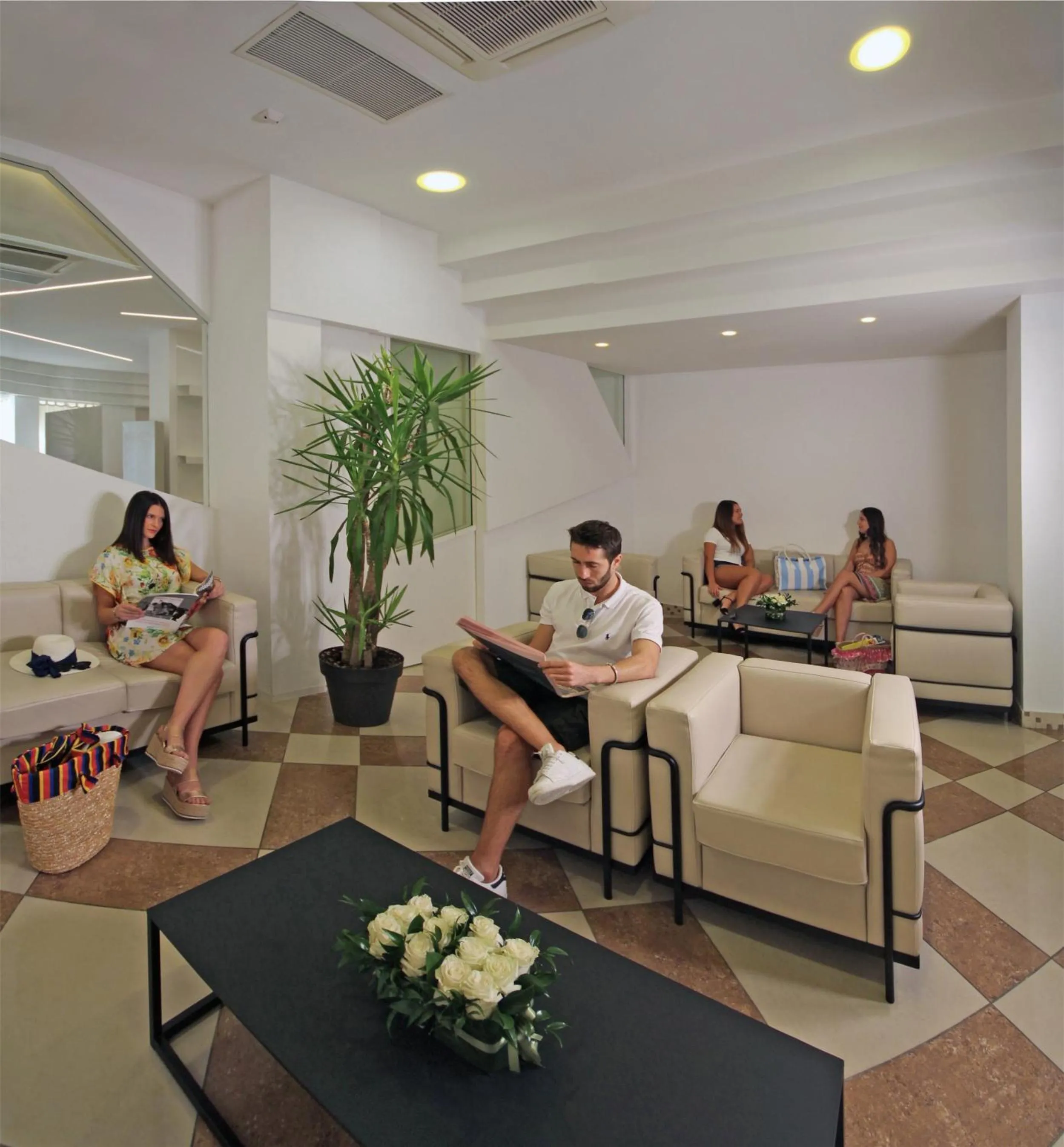 Lobby or reception in Hotel Continental & Residence