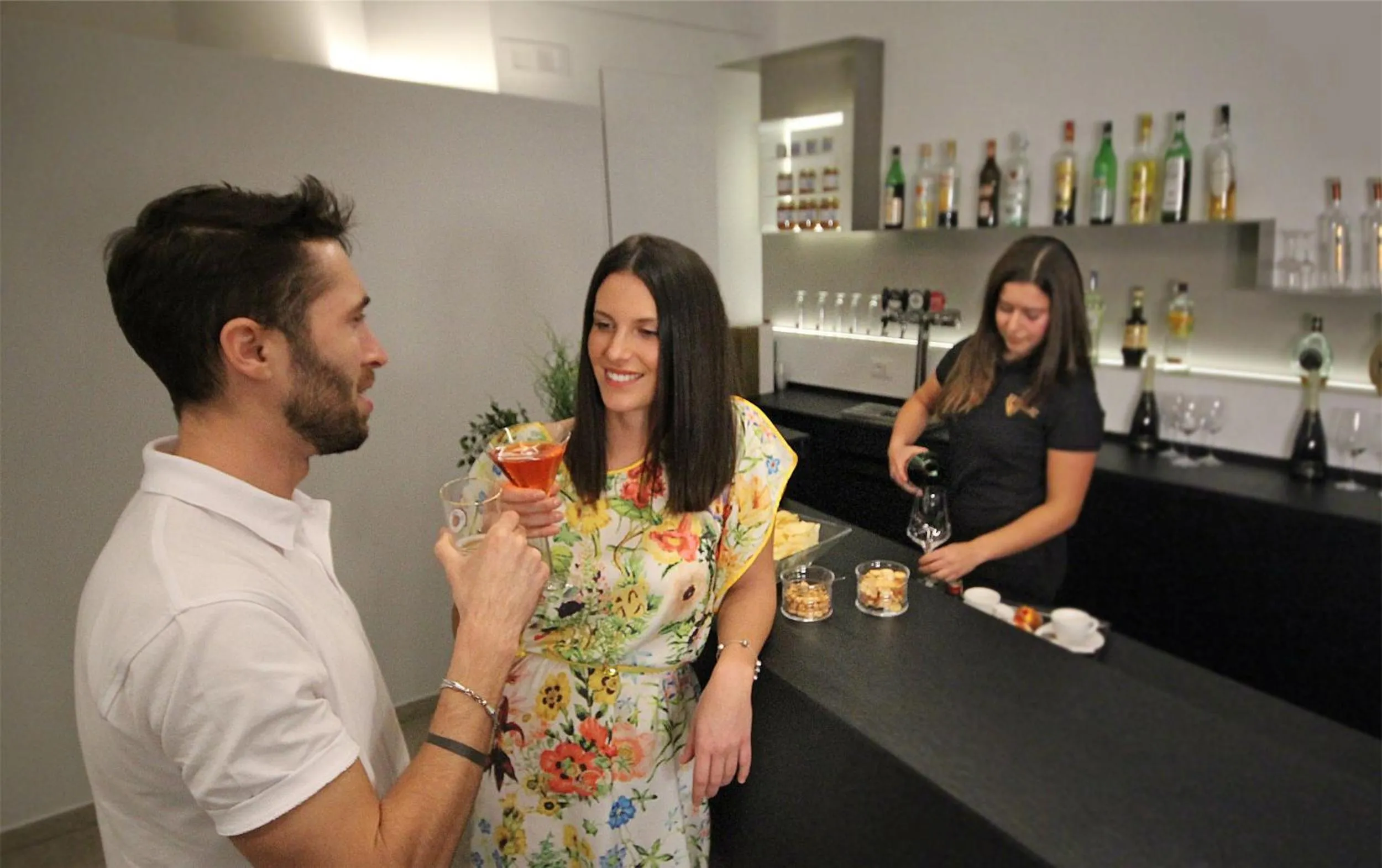 Lounge or bar in Hotel Continental & Residence