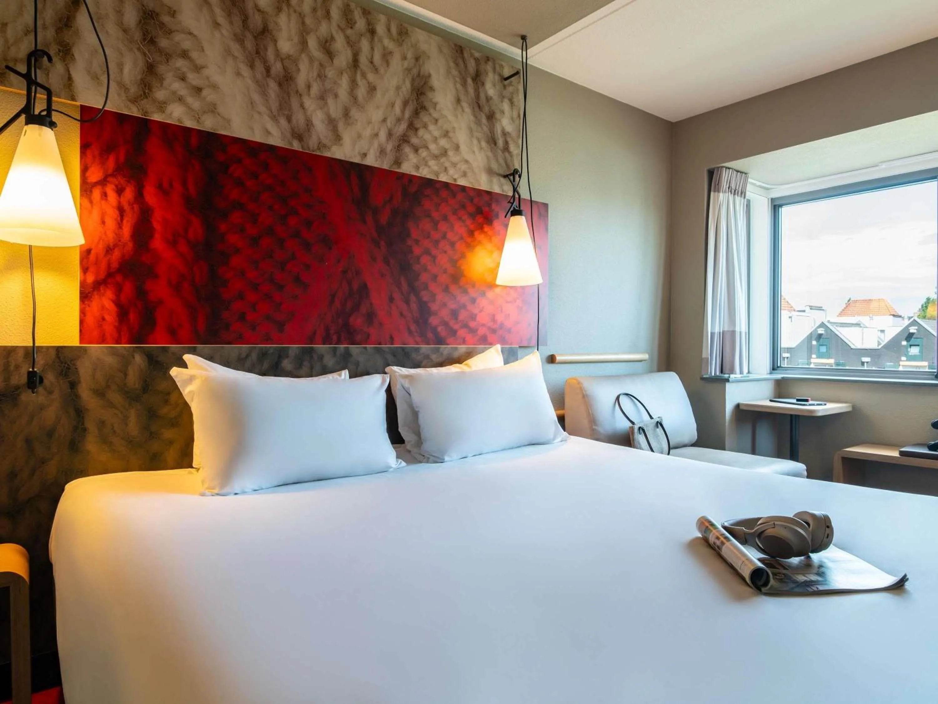 Bedroom, Bed in ibis Amsterdam Centre Stopera