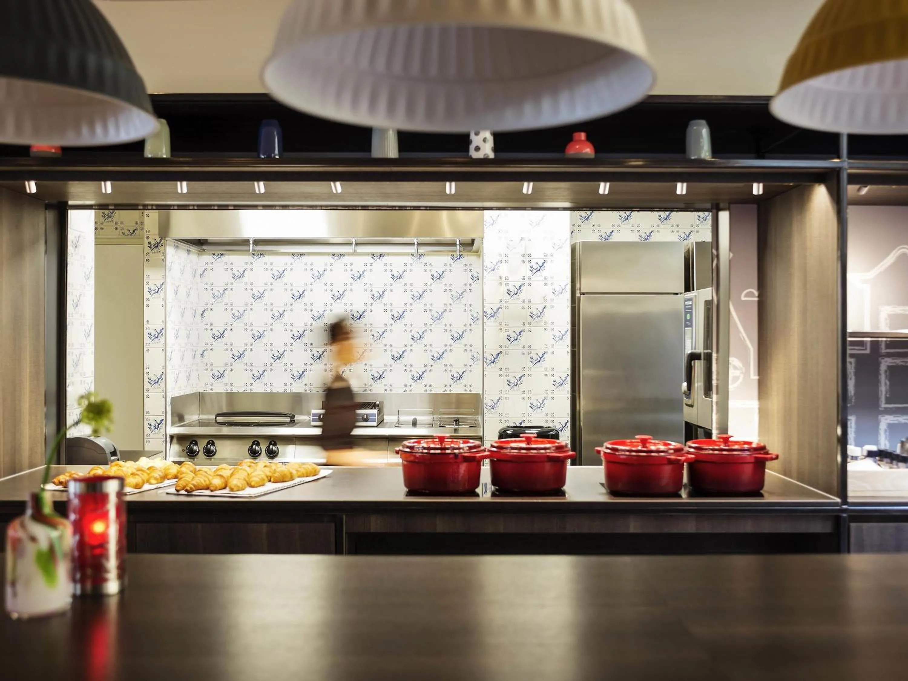 Lounge or bar in ibis Amsterdam Centre Stopera