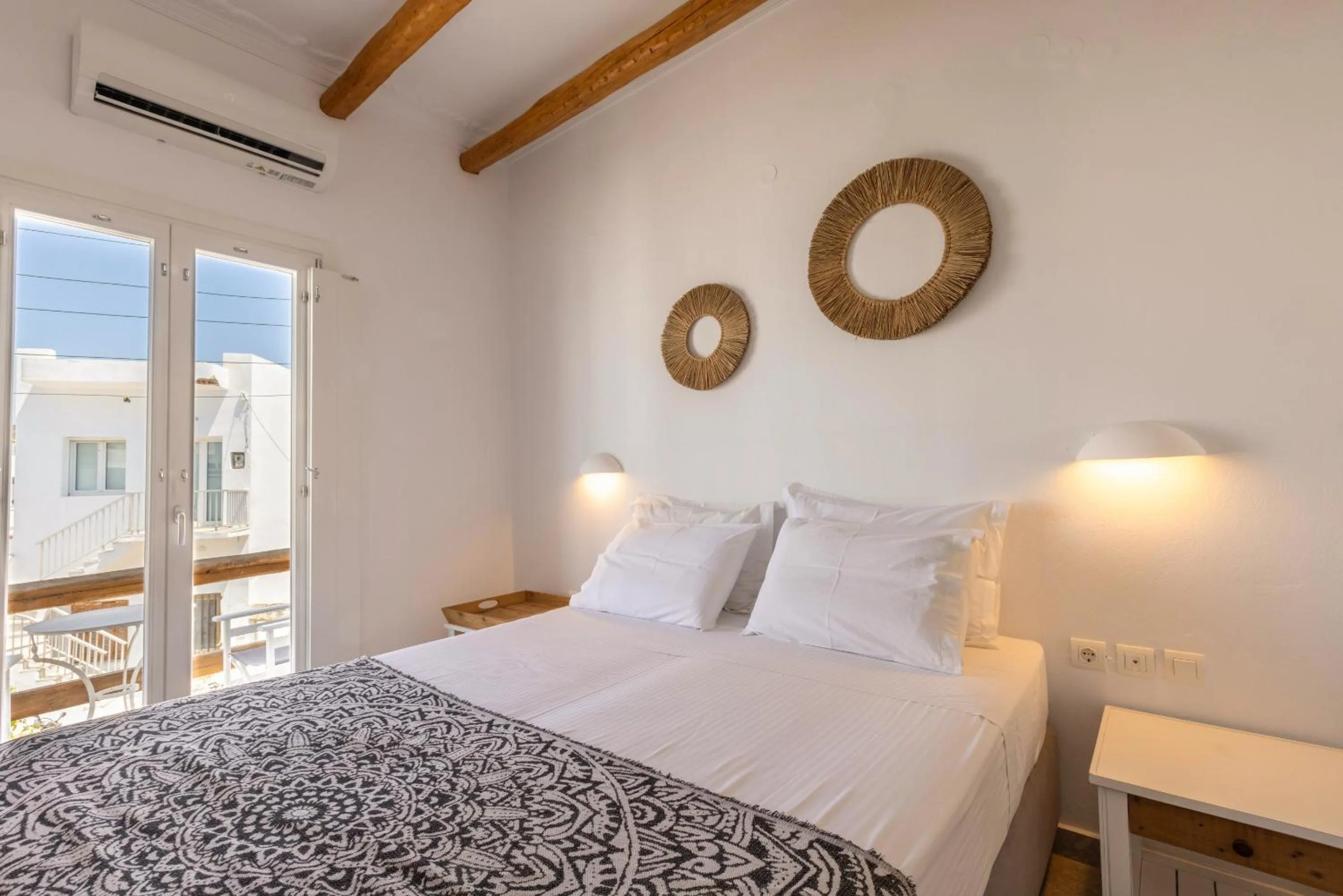 Bed in Parosquare Central Suites