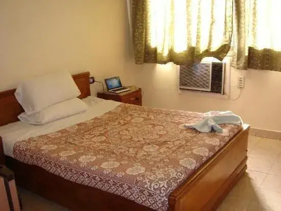 Twin Room in Memnon Hotel Twin Room in Memnon Hotel