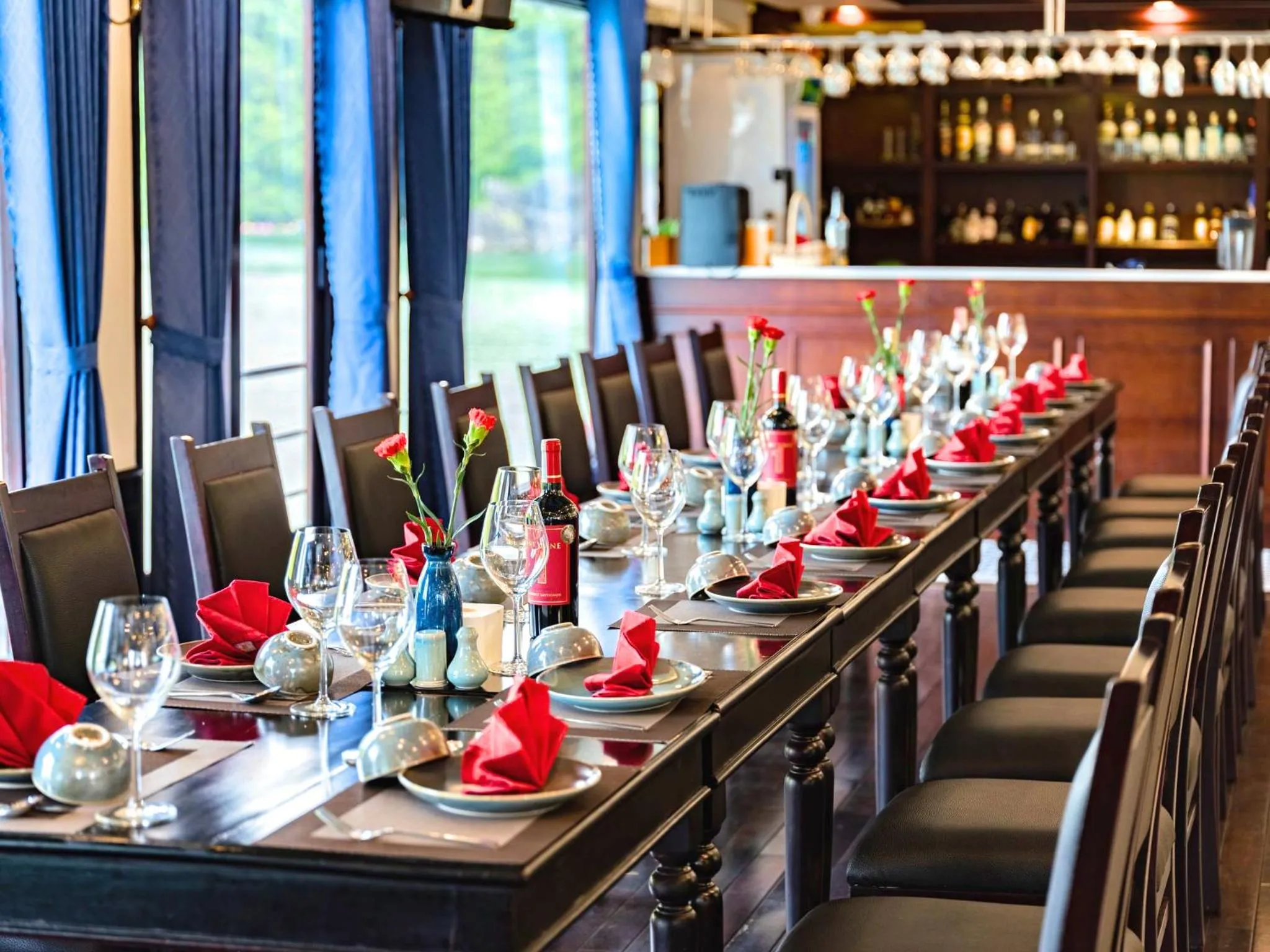 Restaurant/places to eat in Le Journey Elegance Cruise