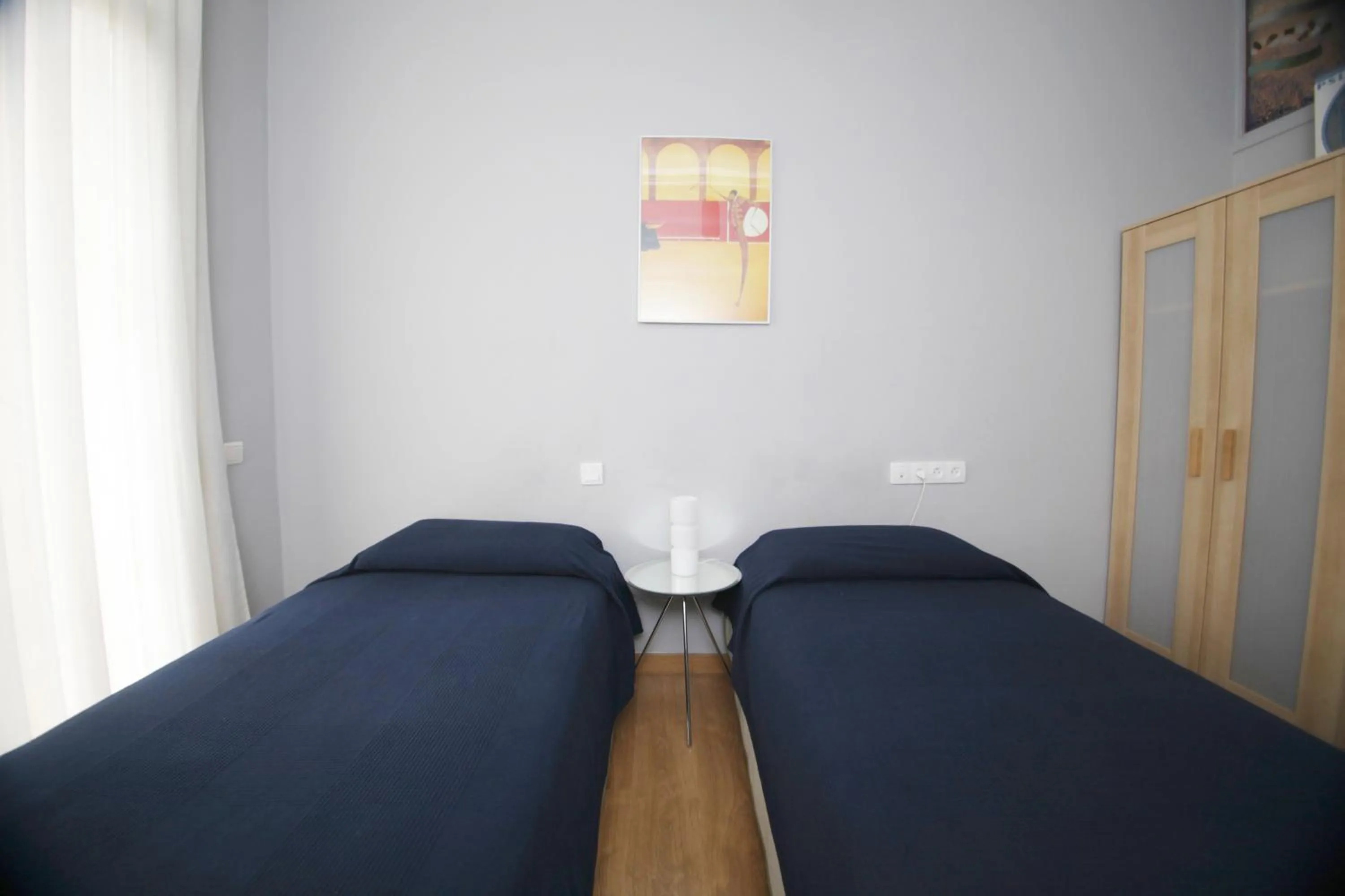 Photo of the whole room, Bed in Luxury Central Apartment