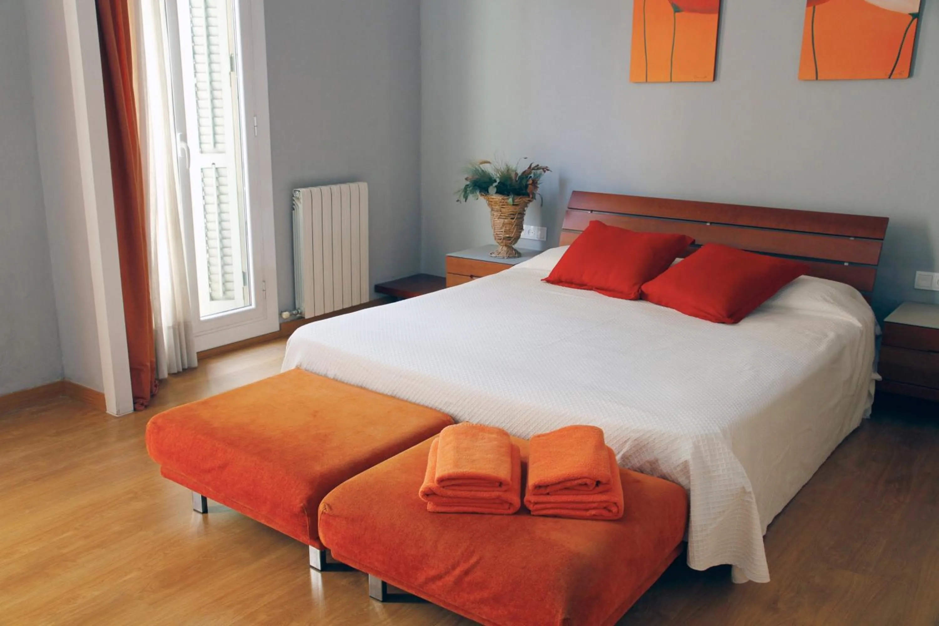 Day, Bed in Luxury Central Apartment