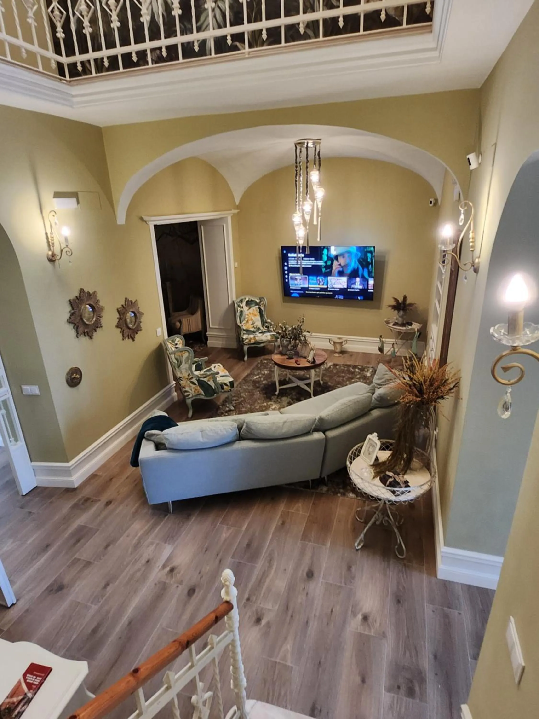 Communal lounge/ TV room in Hotel Boutique iulia 5 Estrellas