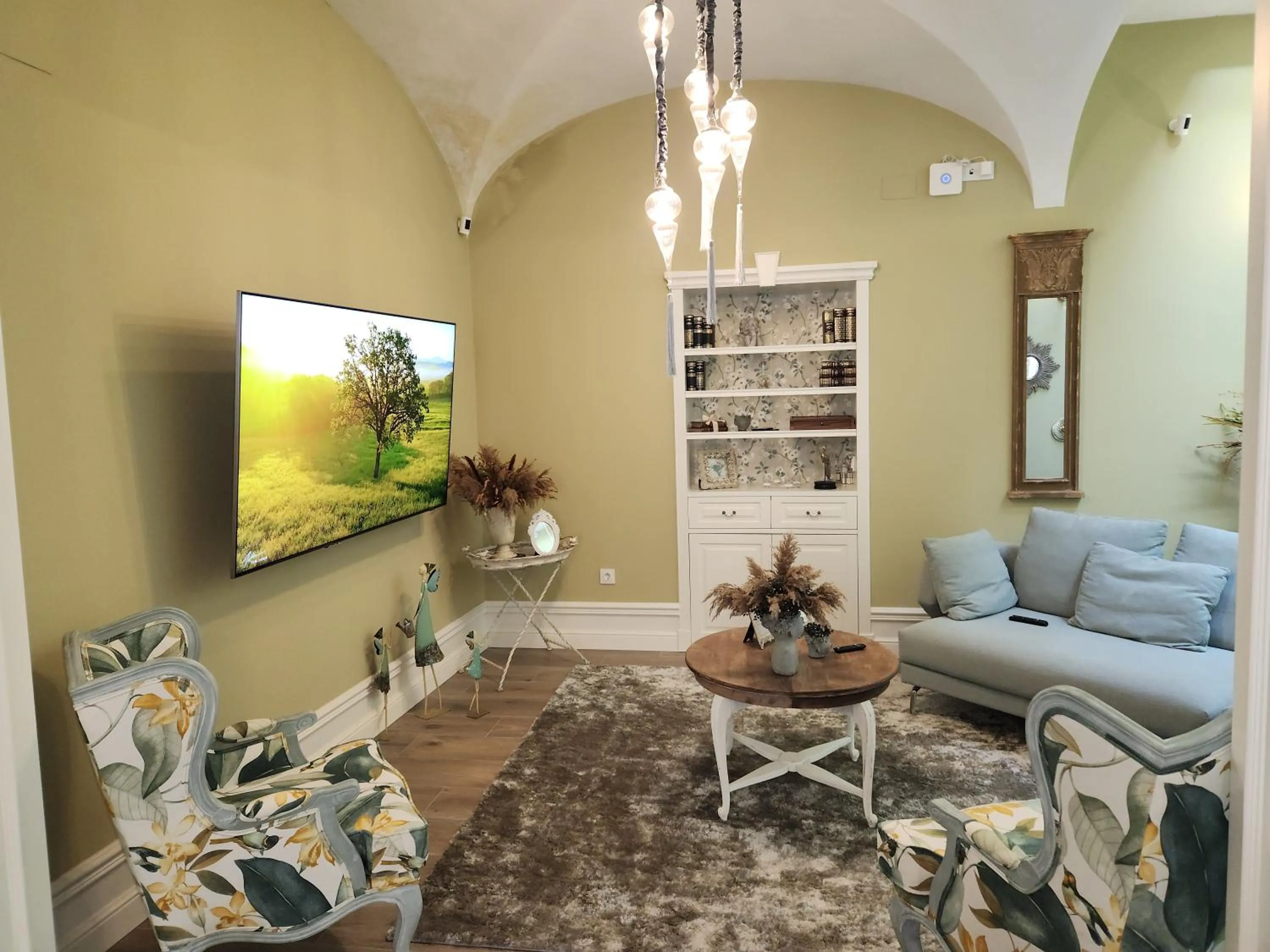 Communal lounge/ TV room in Hotel Boutique iulia 5 Estrellas