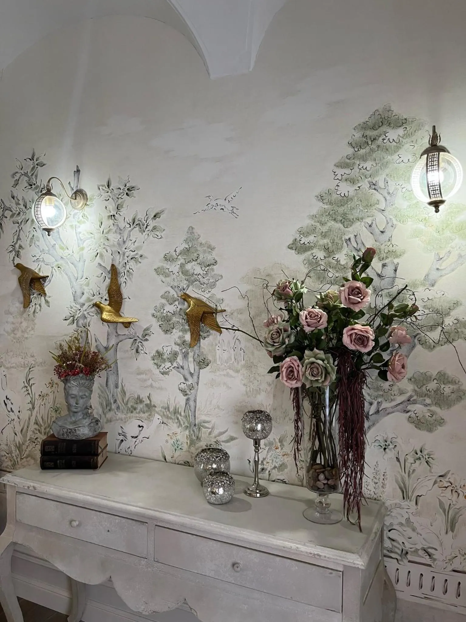 Decorative detail in Hotel Boutique iulia 5 Estrellas