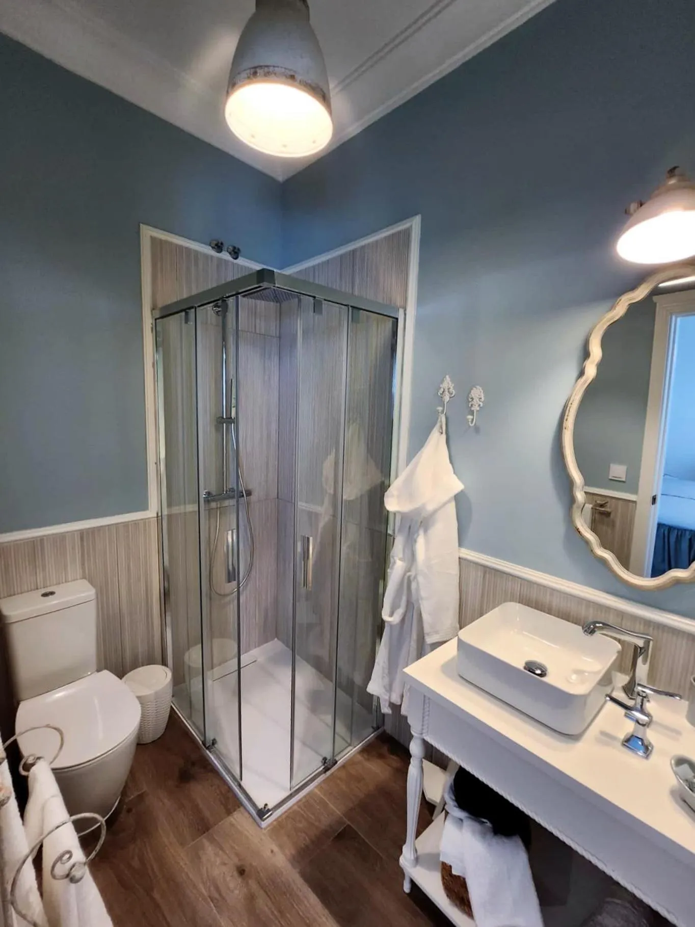 Shower in Hotel Boutique iulia 5 Estrellas