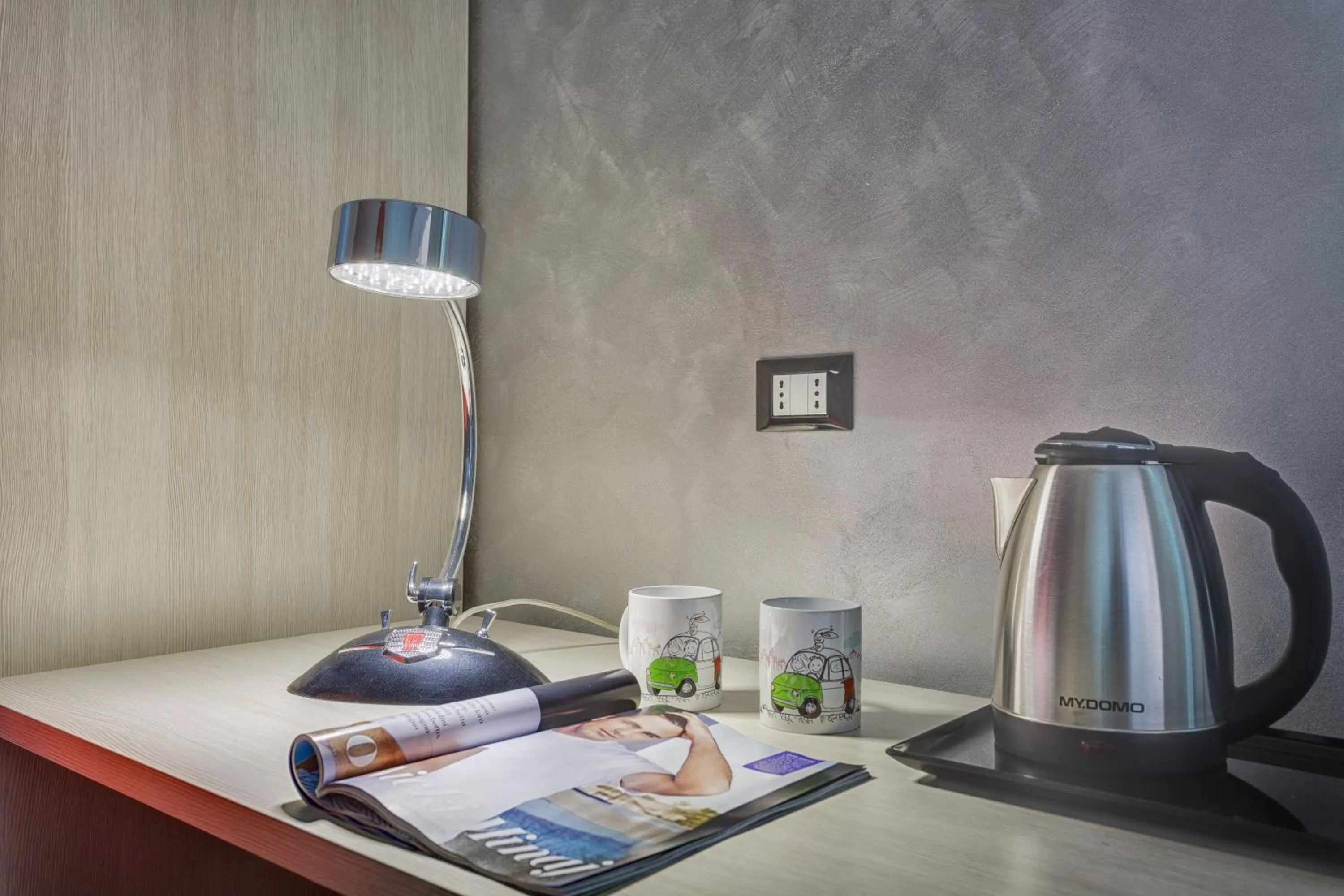 Coffee/tea facilities in Excellence Suite