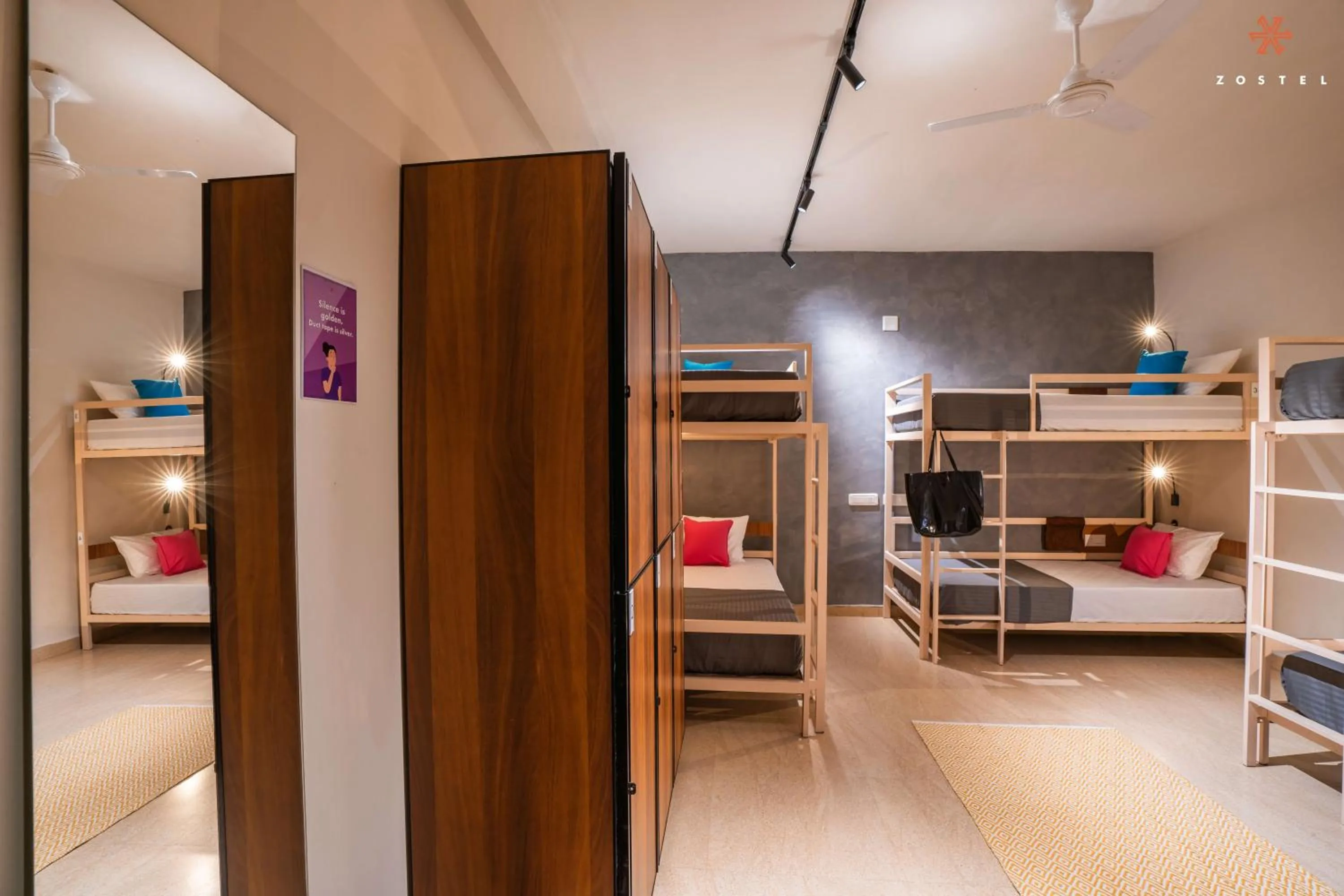 Photo of the whole room, Bed in Zostel Kochi, Ernakulam