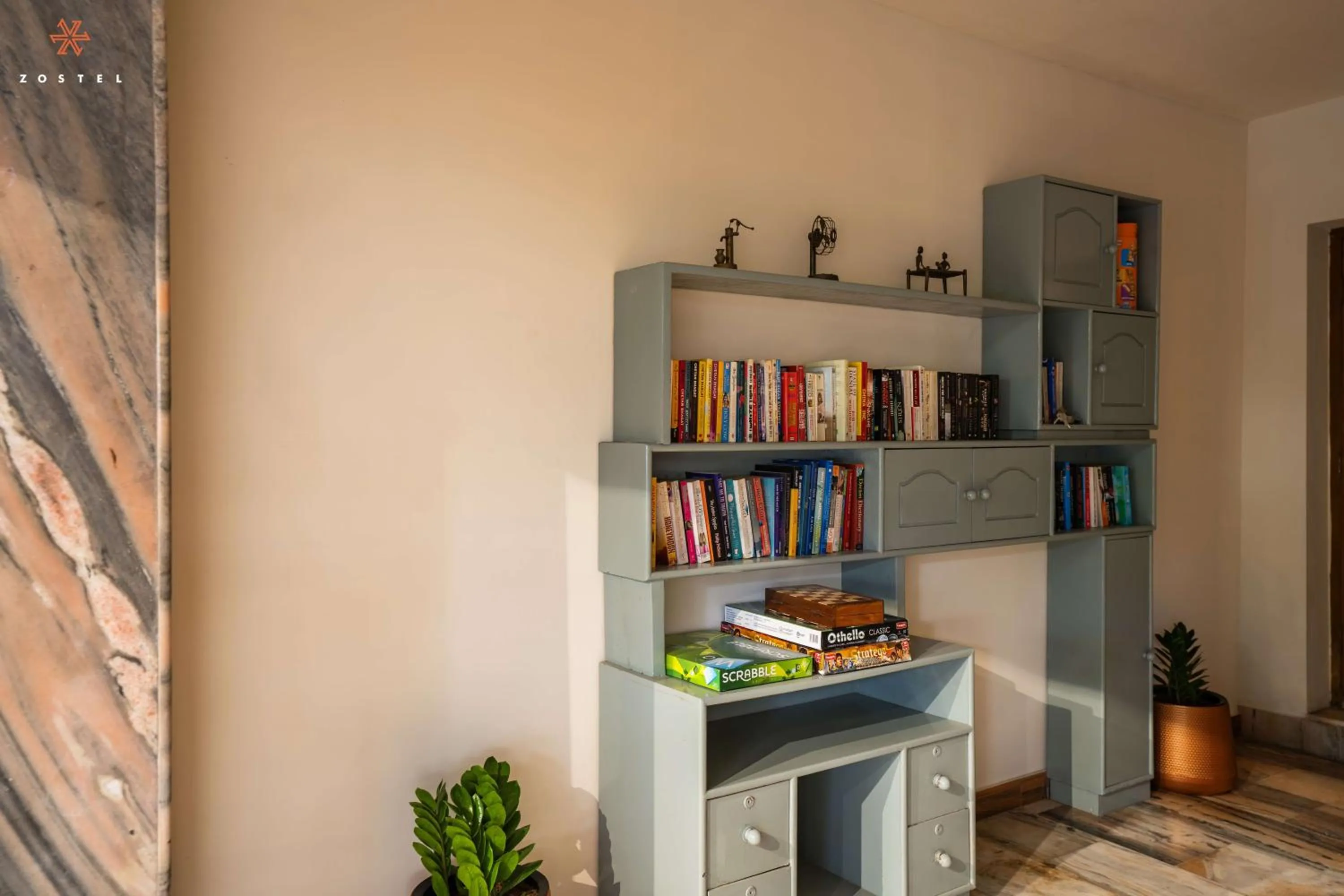 Library in Zostel Kochi, Ernakulam