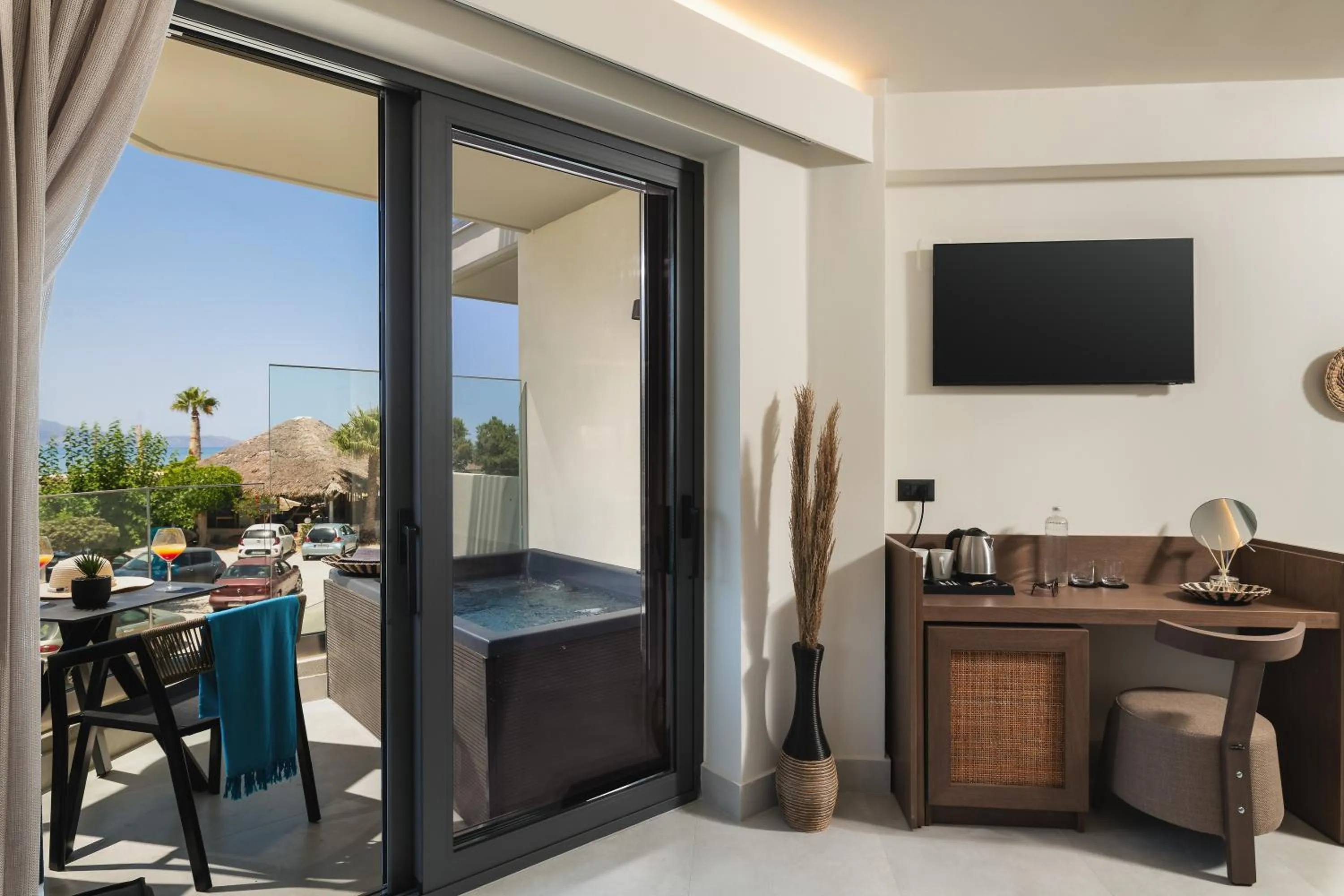 Hot Tub in Elia Agia Marina Resort