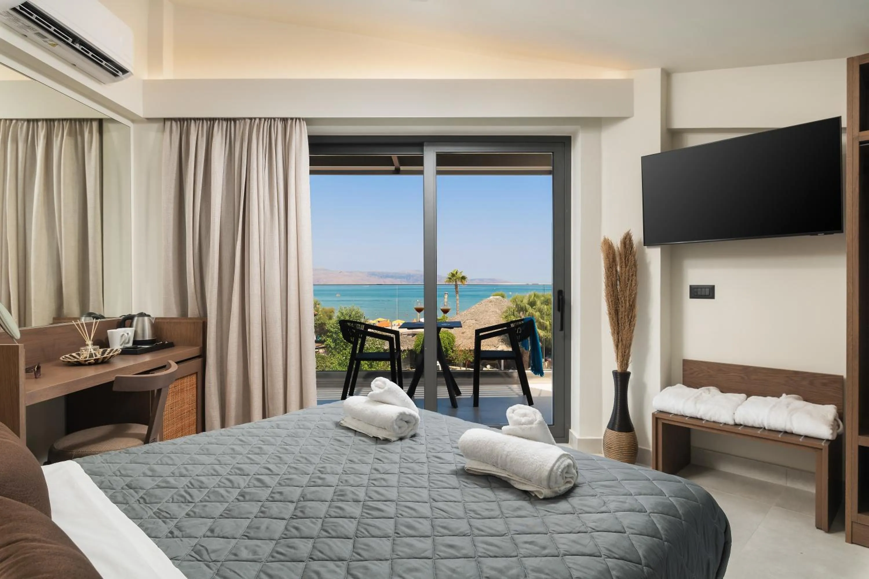 TV and multimedia, Bed in Elia Agia Marina Resort