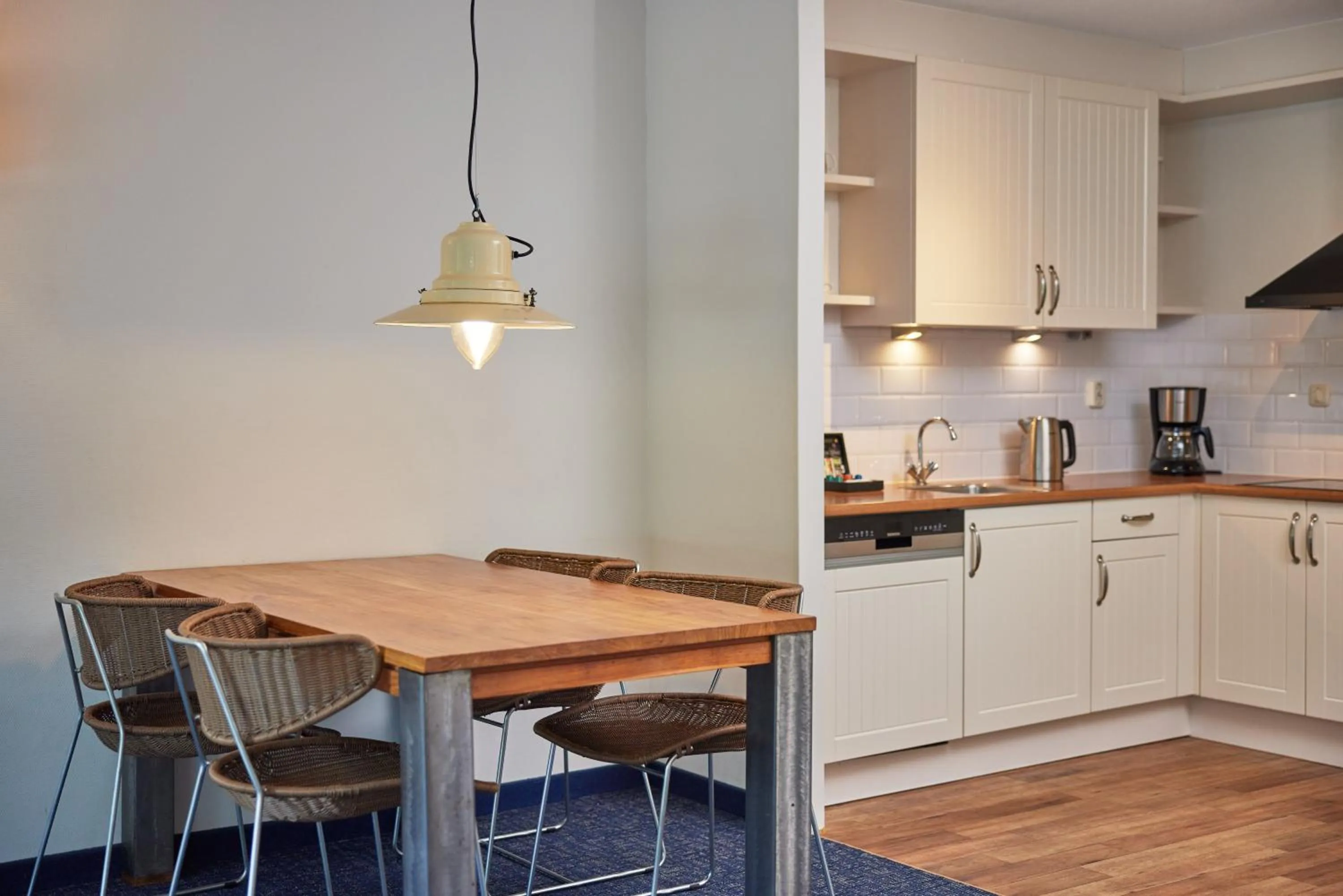 Kitchen or kitchenette in WestCord ApartHotel Boschrijck