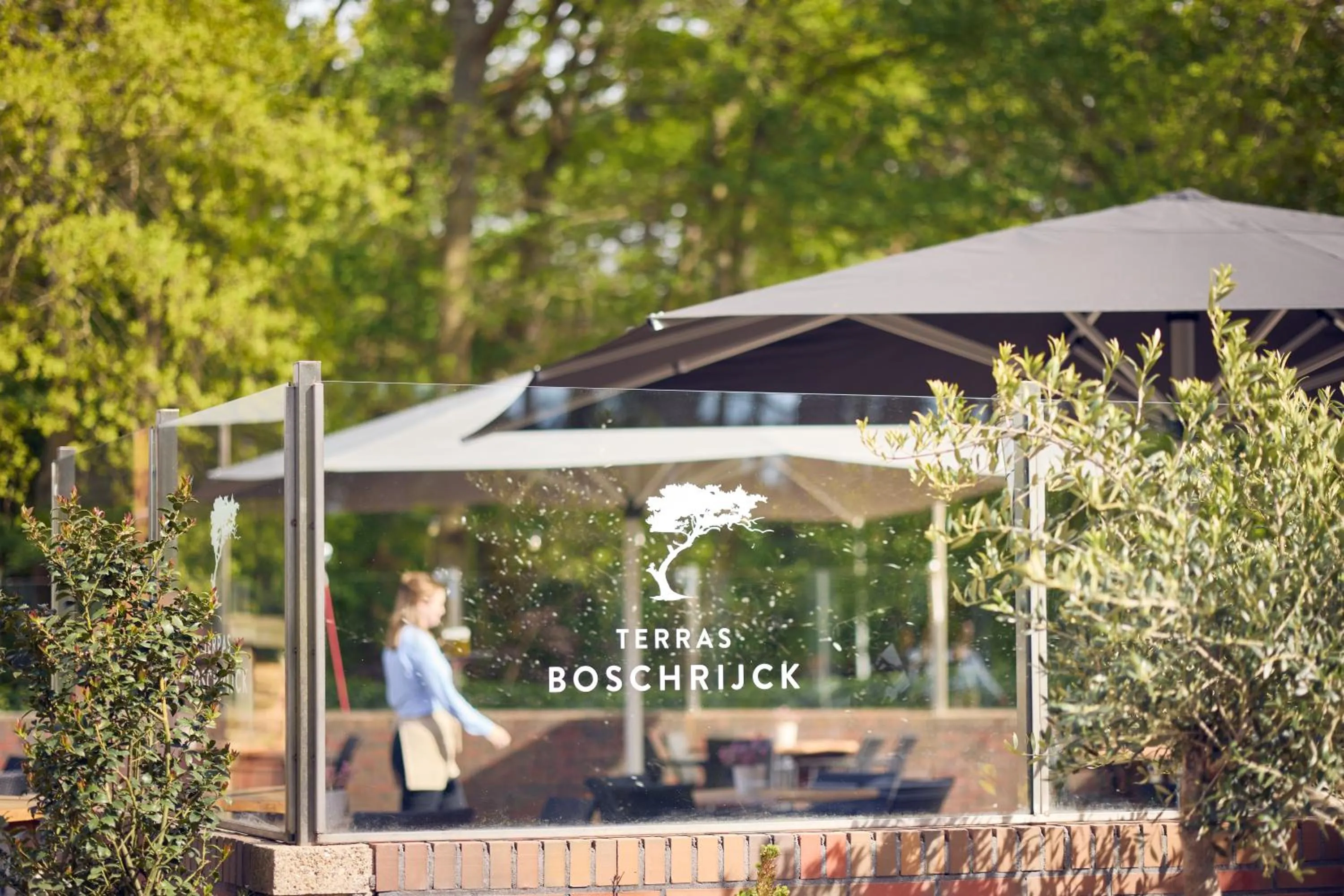 Restaurant/places to eat in WestCord ApartHotel Boschrijck