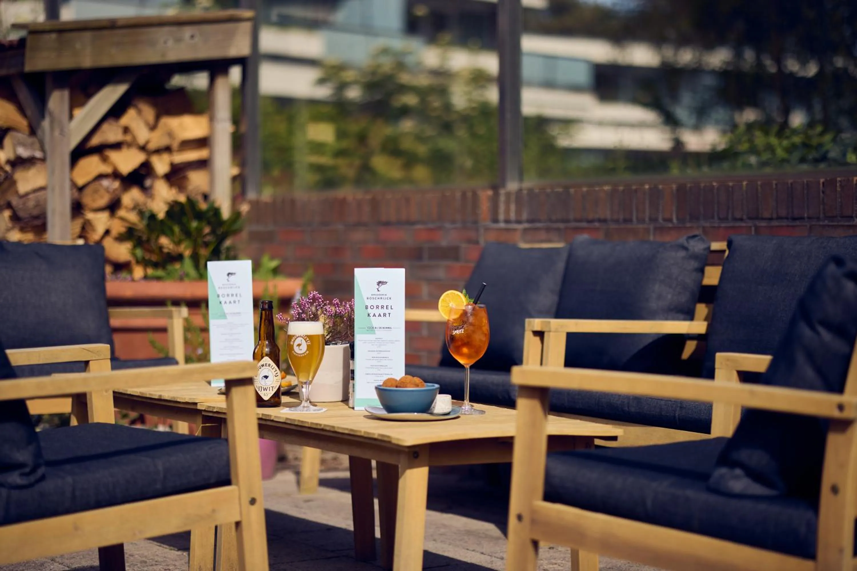 Restaurant/places to eat in WestCord ApartHotel Boschrijck