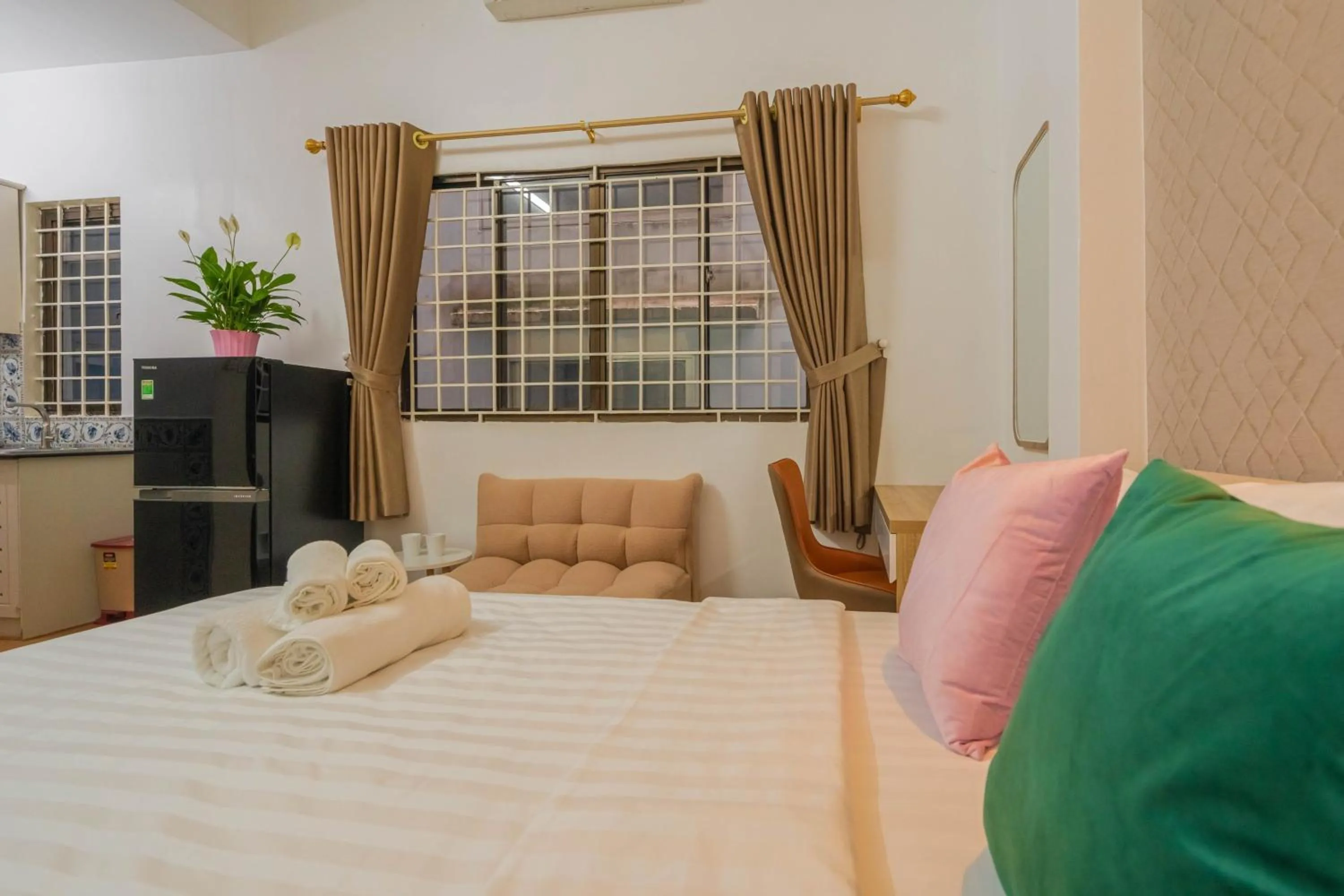 Bed in Kansas Hotel & Apartment - Notre Dame