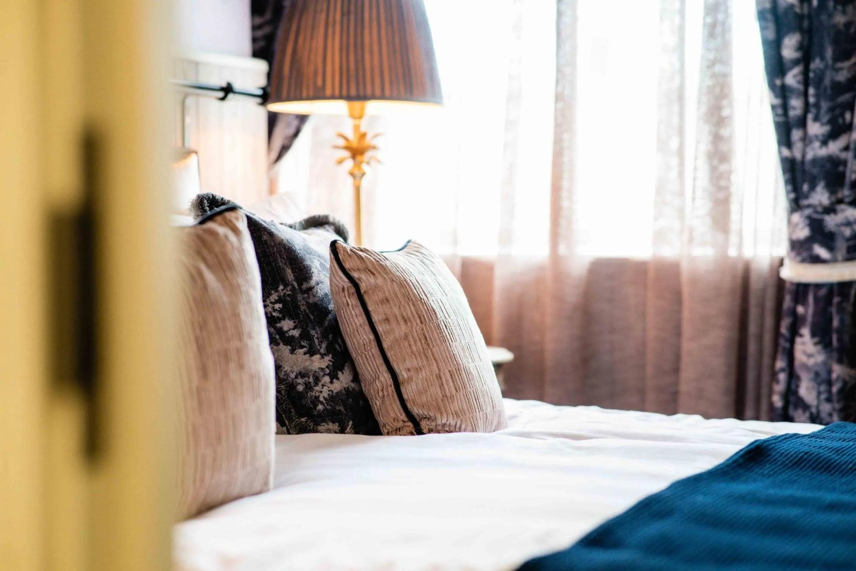 Bedroom, Bed in The Nest At The Woodmans Arms