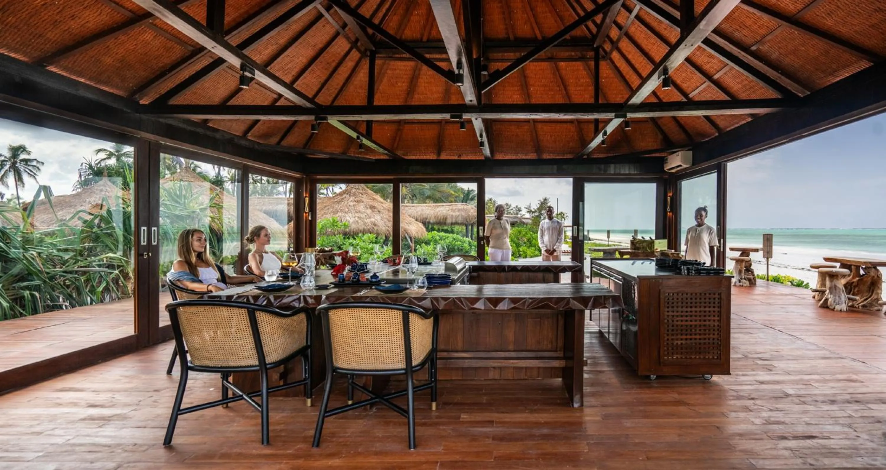 Restaurant/places to eat in Sensations Eco-Chic Hotel