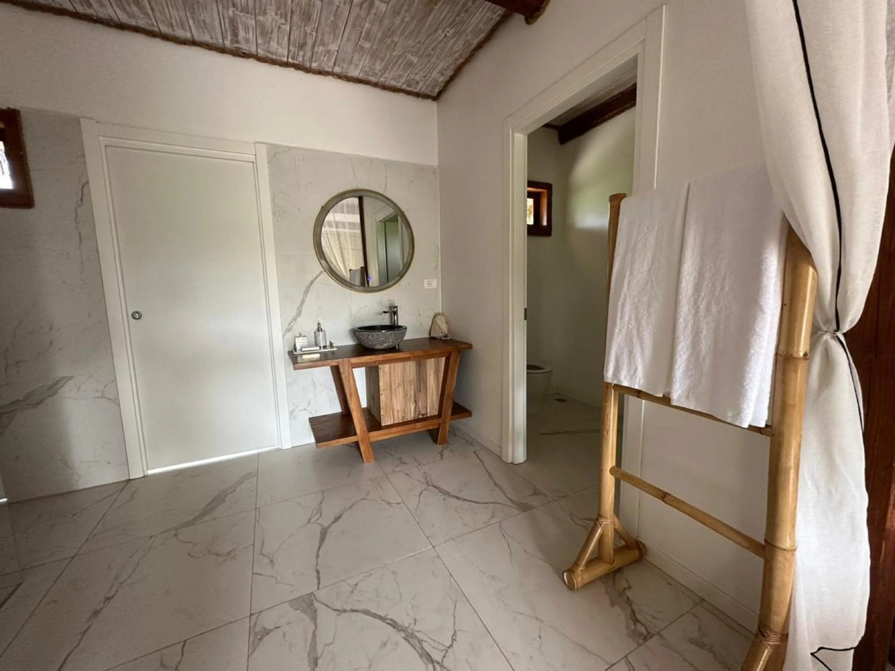 Bathroom in Sensations Eco-Chic Hotel