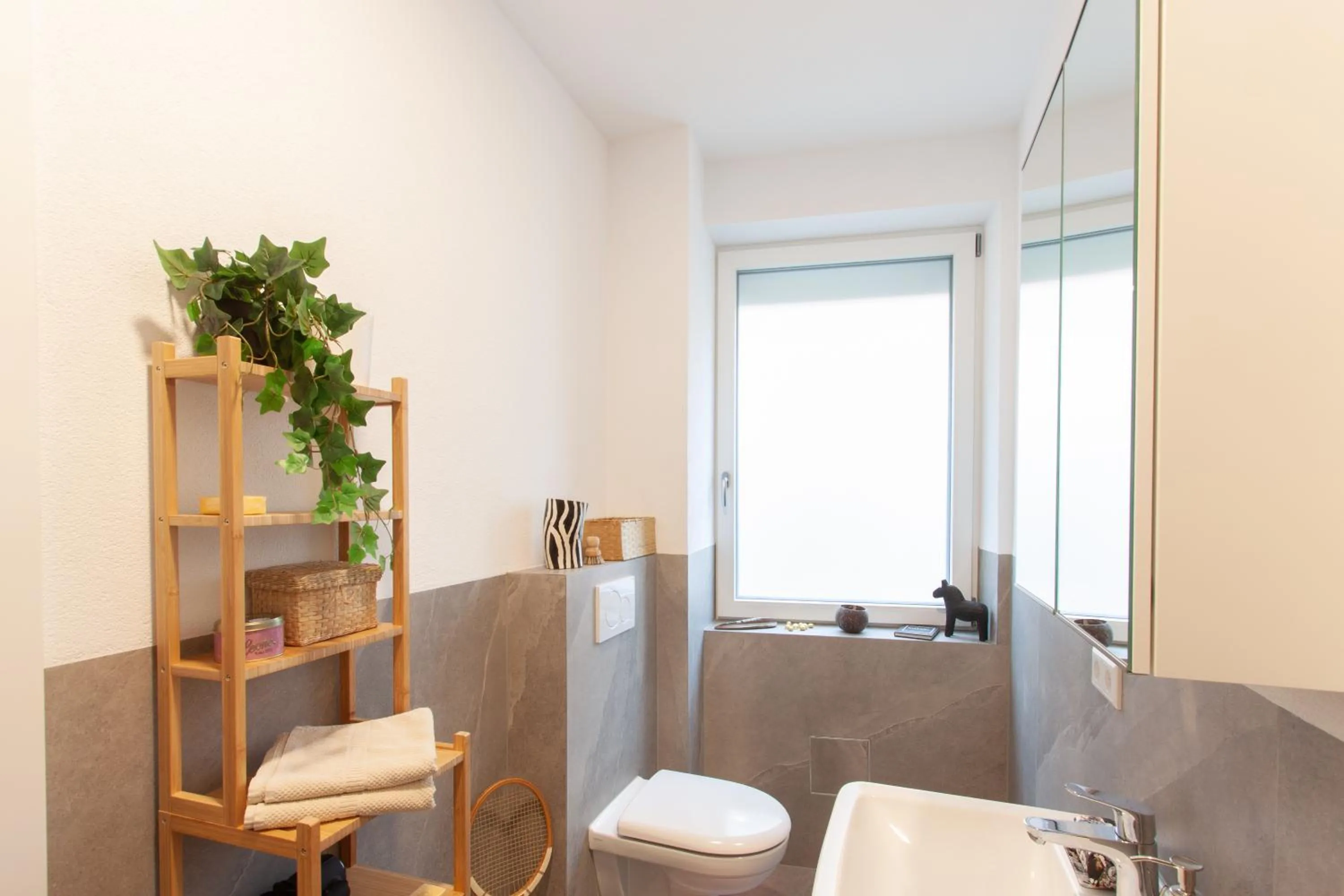 Bathroom in Juliusliving - modernes Wohnen an der Juliuspromenade
