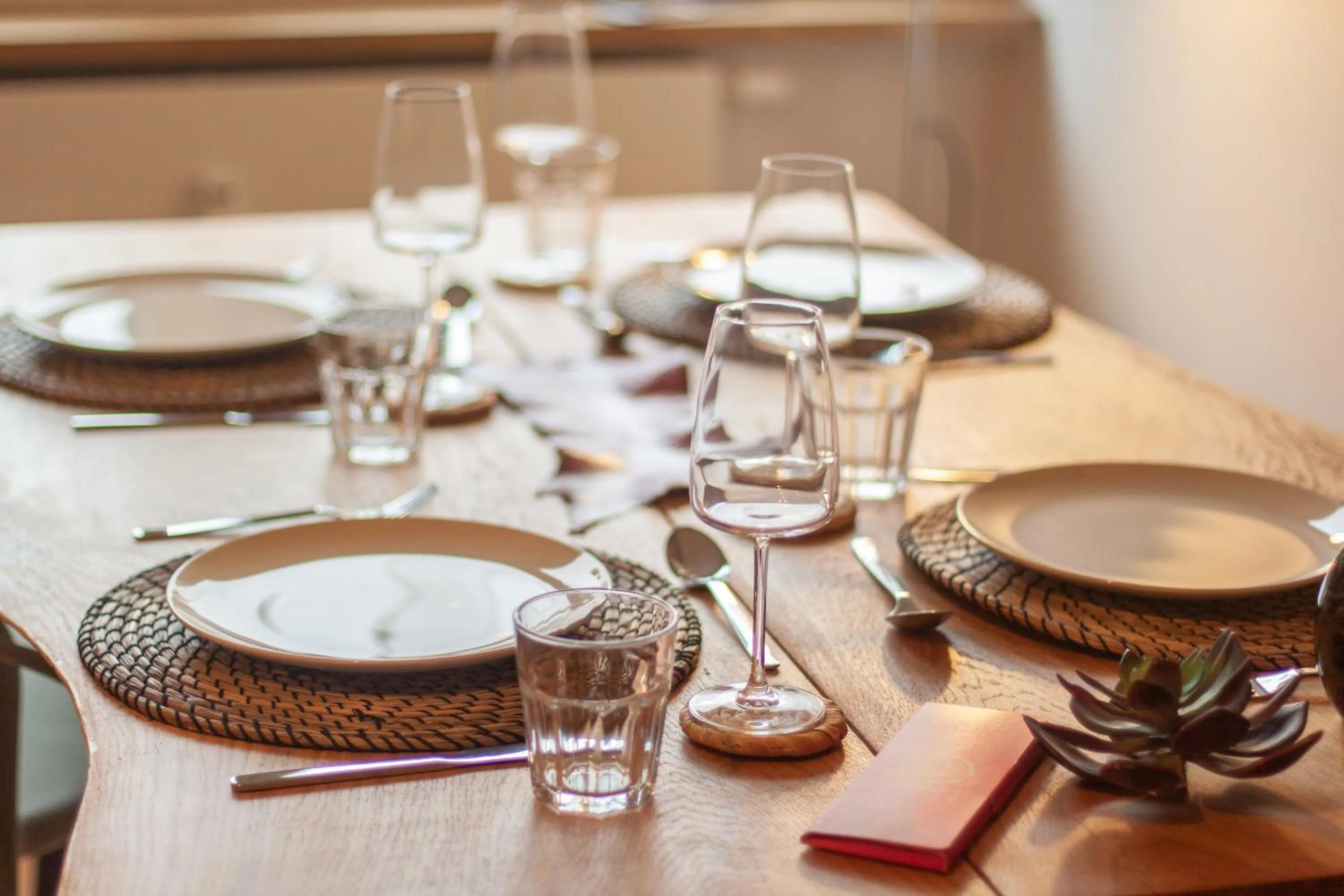 Dining area in Juliusliving - modernes Wohnen an der Juliuspromenade