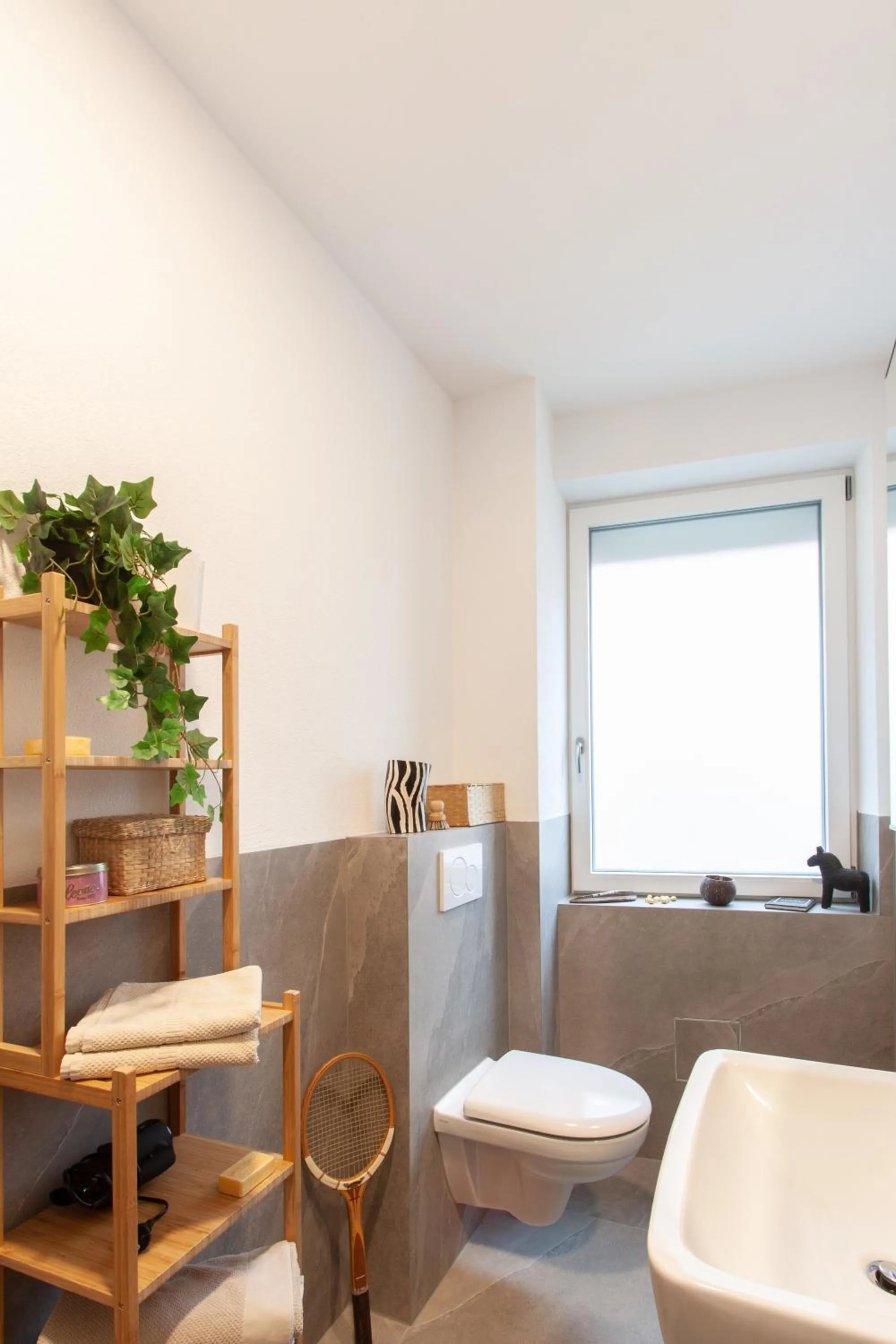 Bathroom in Juliusliving - modernes Wohnen an der Juliuspromenade