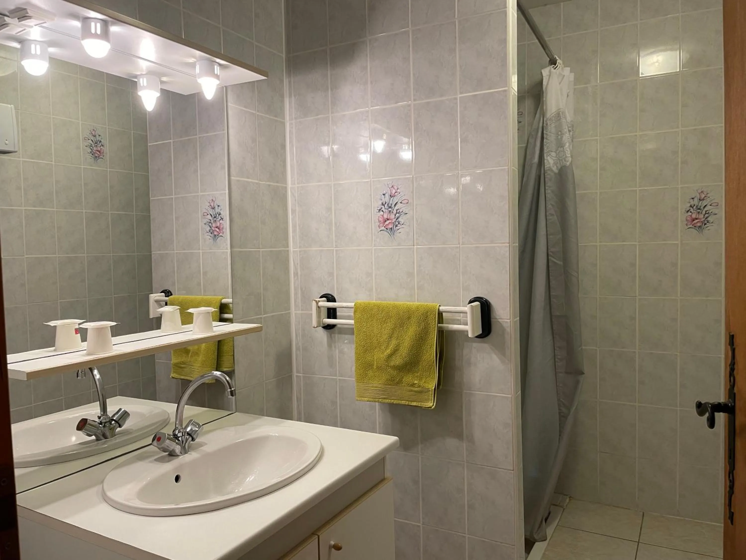 Ferme-auberge le cochon du Madres